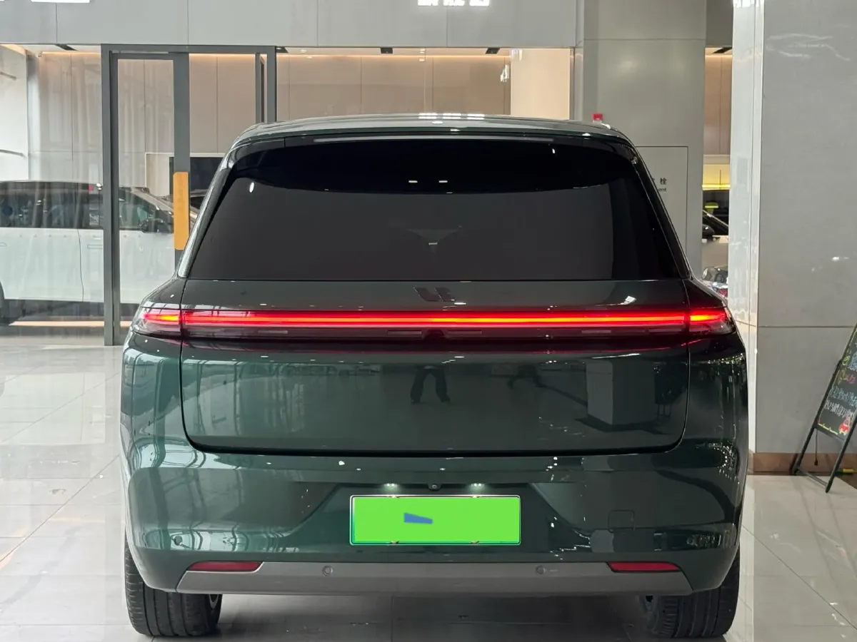 2023 Li L8 Range Extended 154HP REEV 40.9KWH,autocango,china used car exporter,china ev exporter,chinese used car exporter,chinese used ev exporter