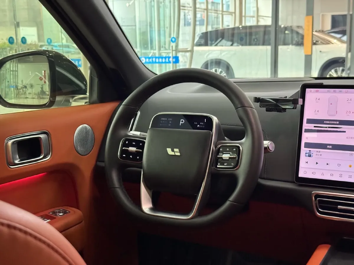 2023 Li L8 Range Extended 154HP REEV 40.9KWH,autocango,china used car exporter,china ev exporter,chinese used car exporter,chinese used ev exporter