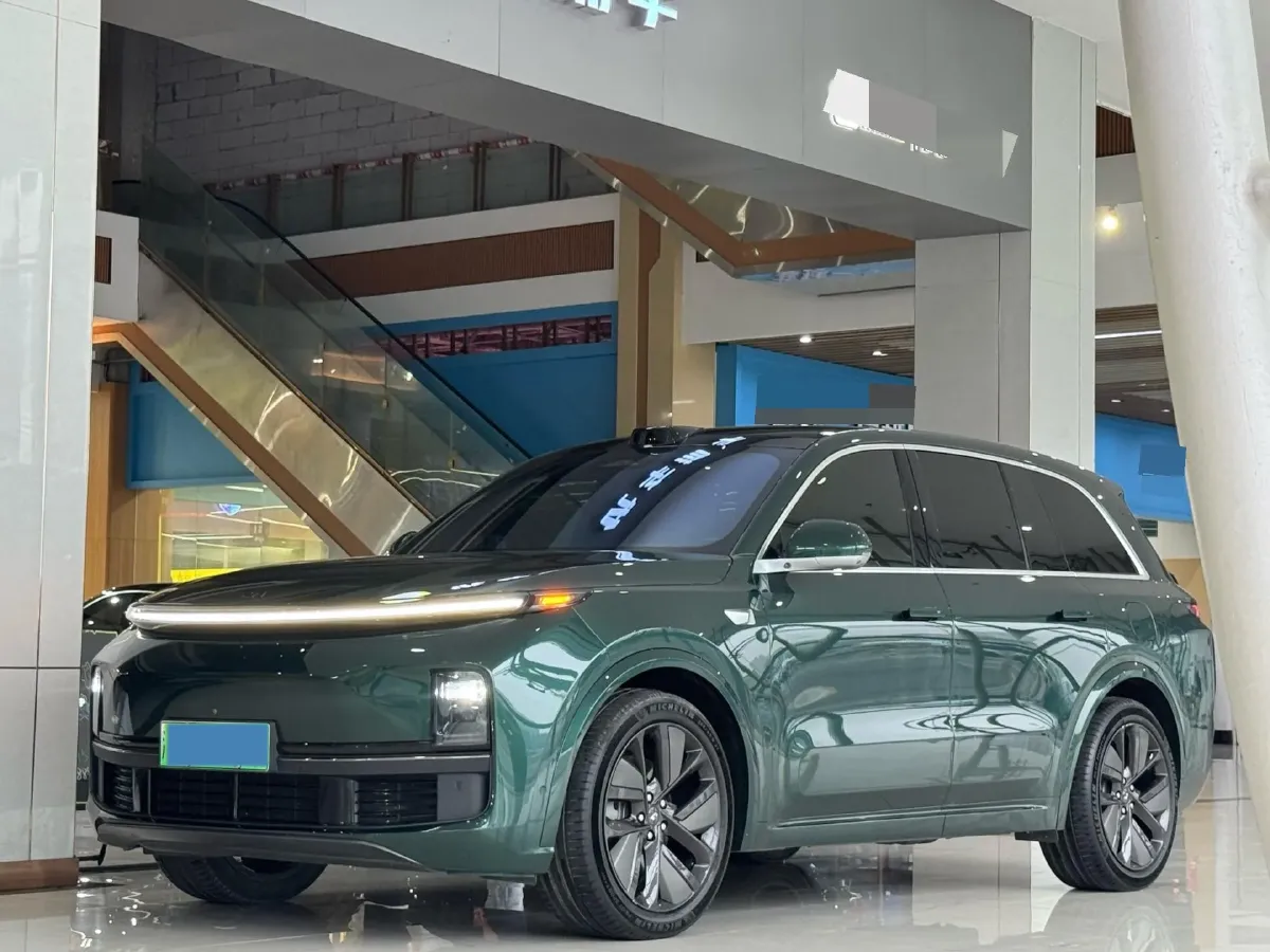 2023 Li L8 Range Extended 154HP REEV 40.9KWH,autocango,china used car exporter,china ev exporter,chinese used car exporter,chinese used ev exporter