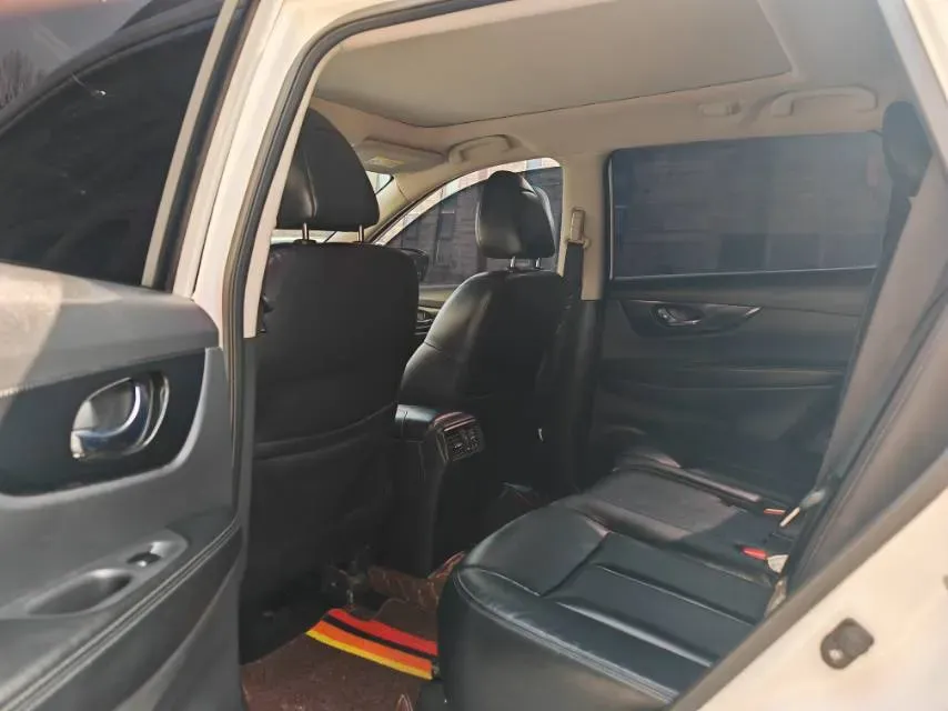 2020 Nissan X-Trail 2.5L 186HP L4 CVT,autocango,china used car exporter,china ev exporter,chinese used car exporter,chinese used ev exporter
