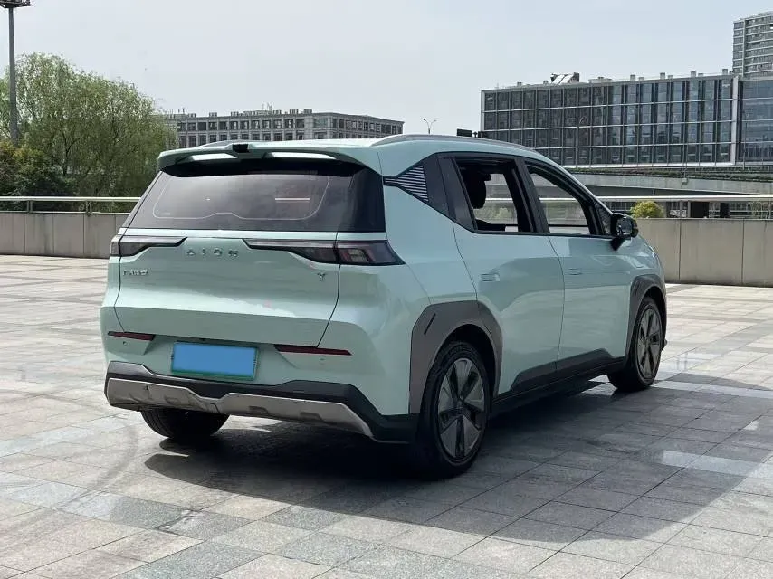 2022 Geely Okavango 1.8T 184HP L4 7DCT,autocango,china used car exporter,china ev exporter,chinese used car exporter,chinese used ev exporter