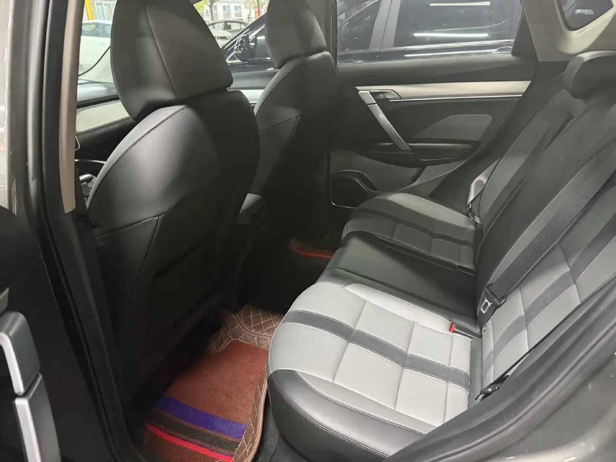 2023 Geely Coolray 1.5T 181HP L4 7DCT,autocango,china used car exporter,china ev exporter,chinese used car exporter,chinese used ev exporter