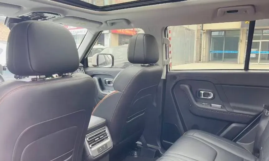 2025 Jetour DASHING 1.5T 184HP L4 7DCT,autocango,china used car exporter,china ev exporter,chinese used car exporter,chinese used ev exporter