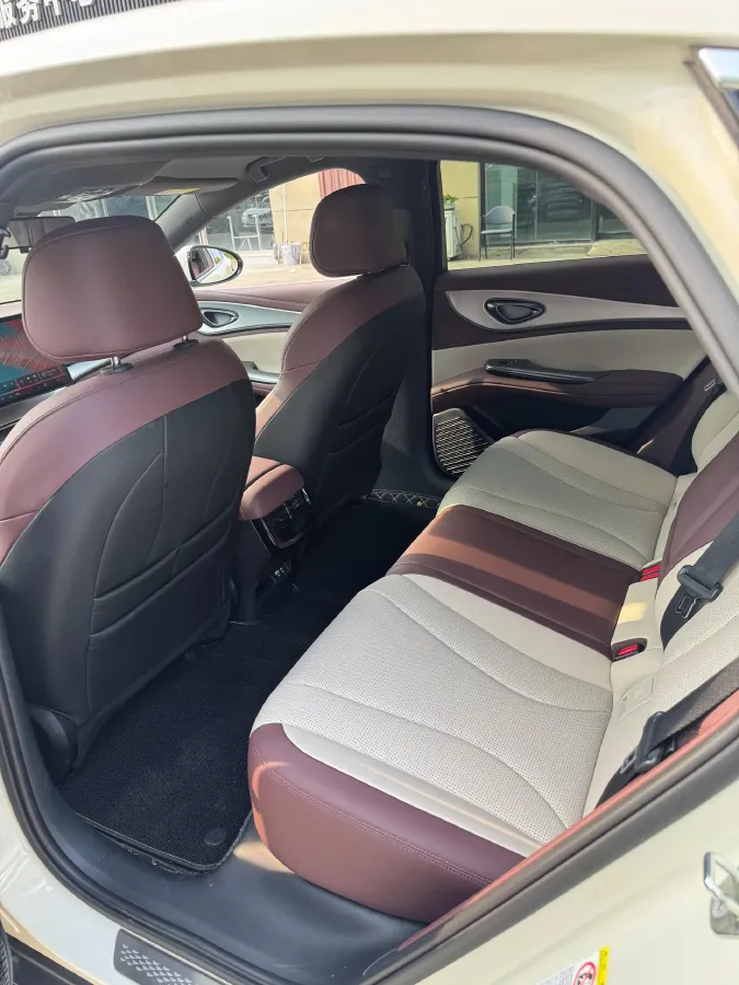 2025 BYD Seal07 DM-i 1.5L 101HP L4 E-CVT PHEV 17.6KWH,autocango,china used car exporter,china ev exporter,chinese used car exporter,chinese used ev exporter