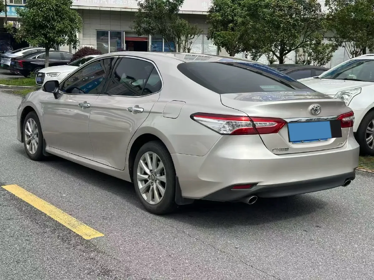 2019 Toyota Camry 2.0L 178HP L4 CVT,autocango,china used car exporter,china ev exporter,chinese used car exporter,chinese used ev exporter