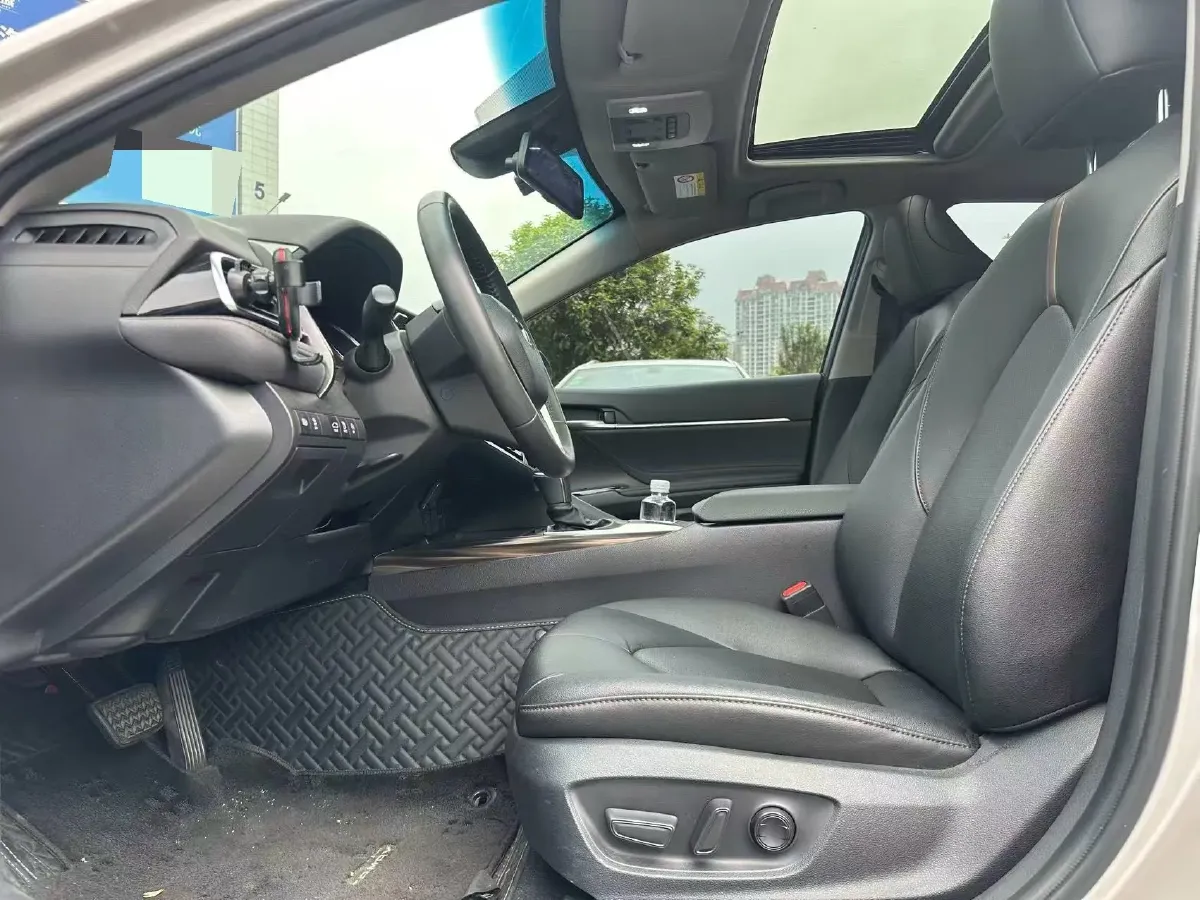 2019 Toyota Camry 2.0L 178HP L4 CVT,autocango,china used car exporter,china ev exporter,chinese used car exporter,chinese used ev exporter