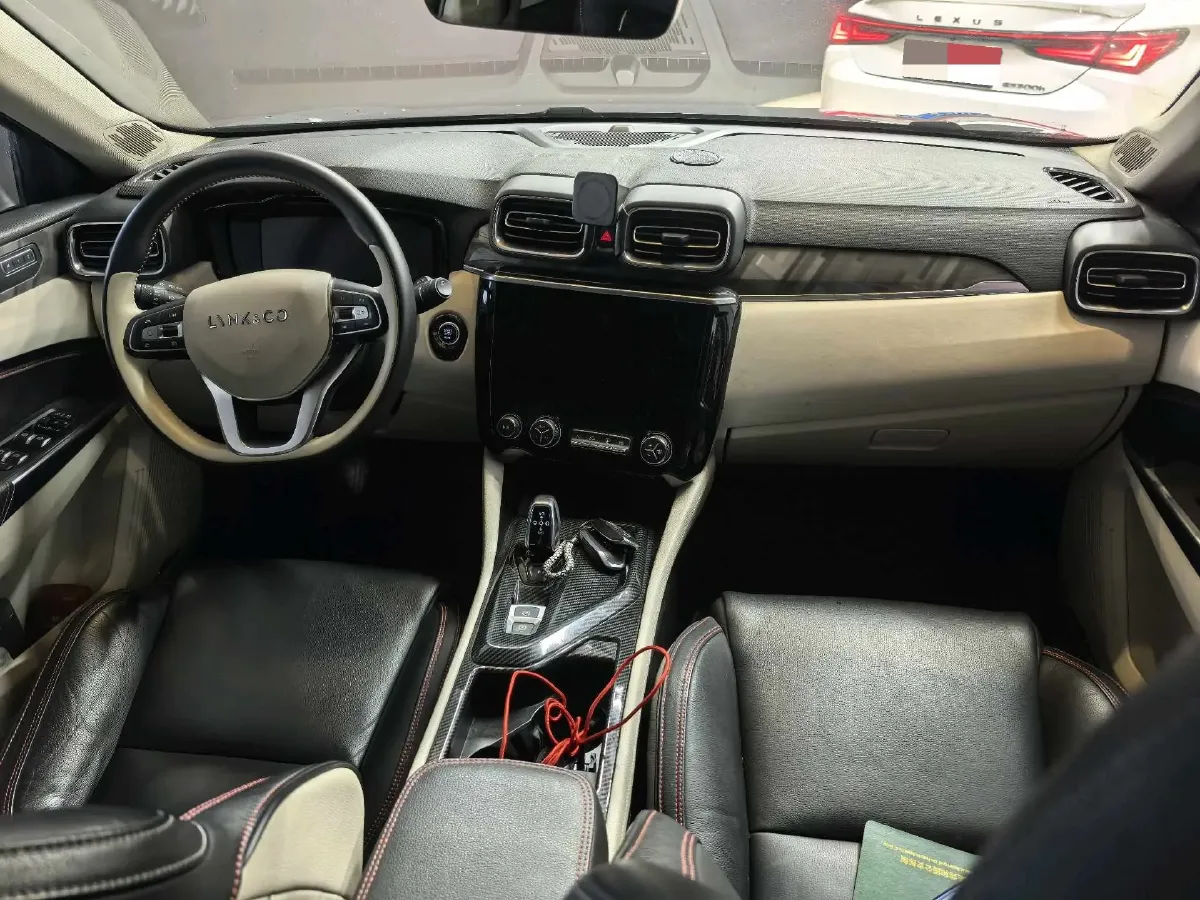 2018 Toyota C-HR 2.0L 171HP L4 CVT,autocango,china used car exporter,china ev exporter,chinese used car exporter,chinese used ev exporter