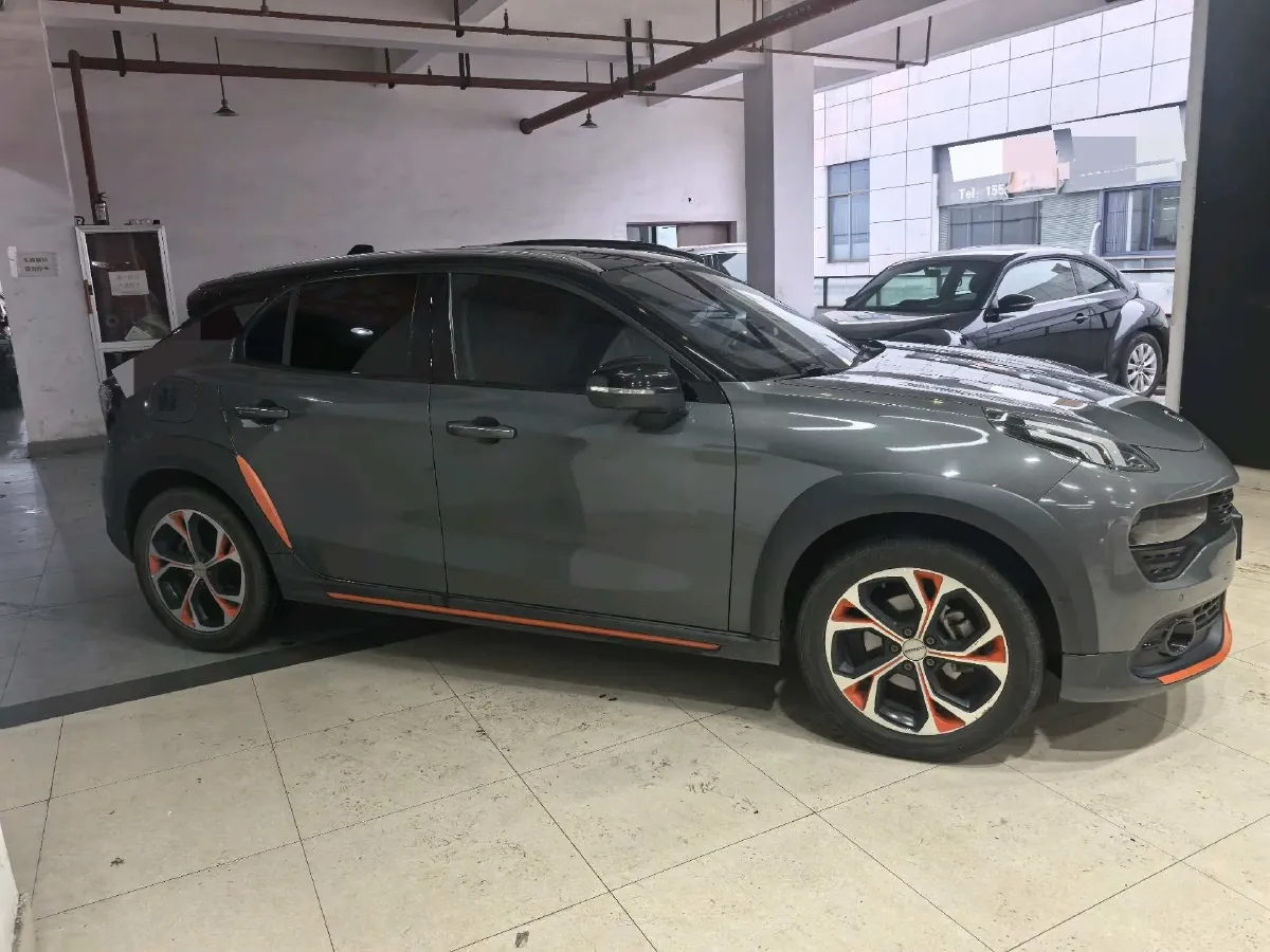2018 Toyota C-HR 2.0L 171HP L4 CVT,autocango,china used car exporter,china ev exporter,chinese used car exporter,chinese used ev exporter