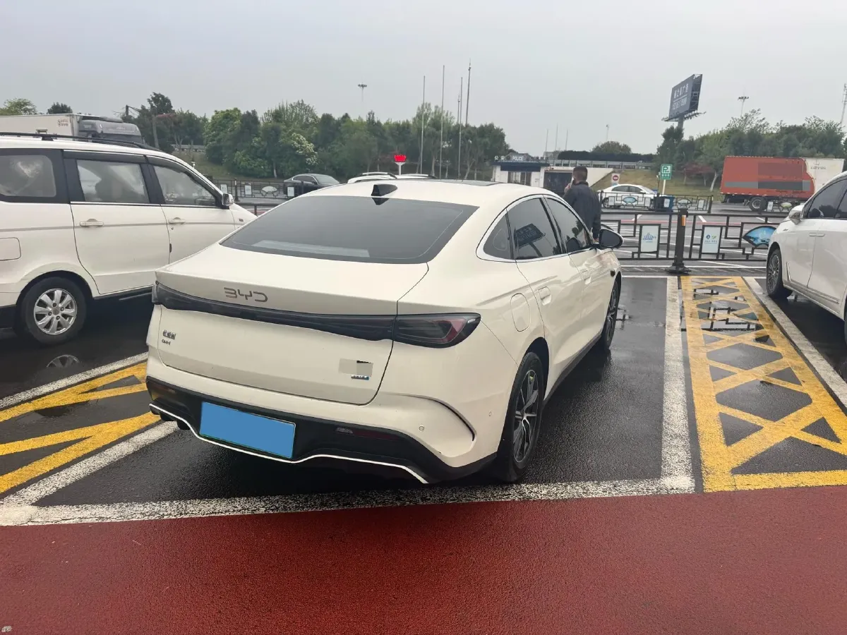 2025 BYD Seal 06 1.5L 101HP L4 E-CVT PHEV 15.87KWH,autocango,china used car exporter,china ev exporter,chinese used car exporter,chinese used ev exporter