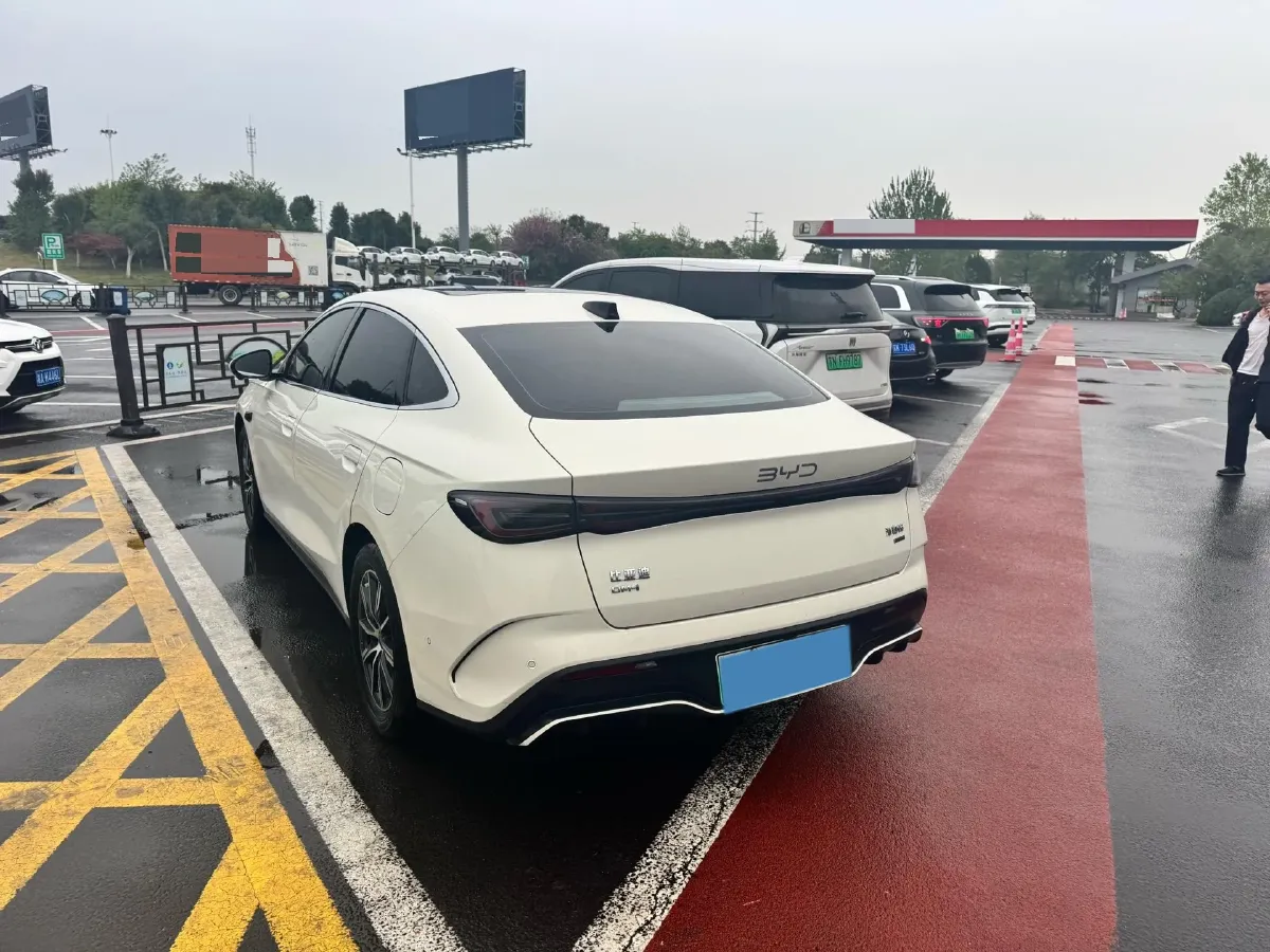 2025 BYD Seal 06 1.5L 101HP L4 E-CVT PHEV 15.87KWH,autocango,china used car exporter,china ev exporter,chinese used car exporter,chinese used ev exporter