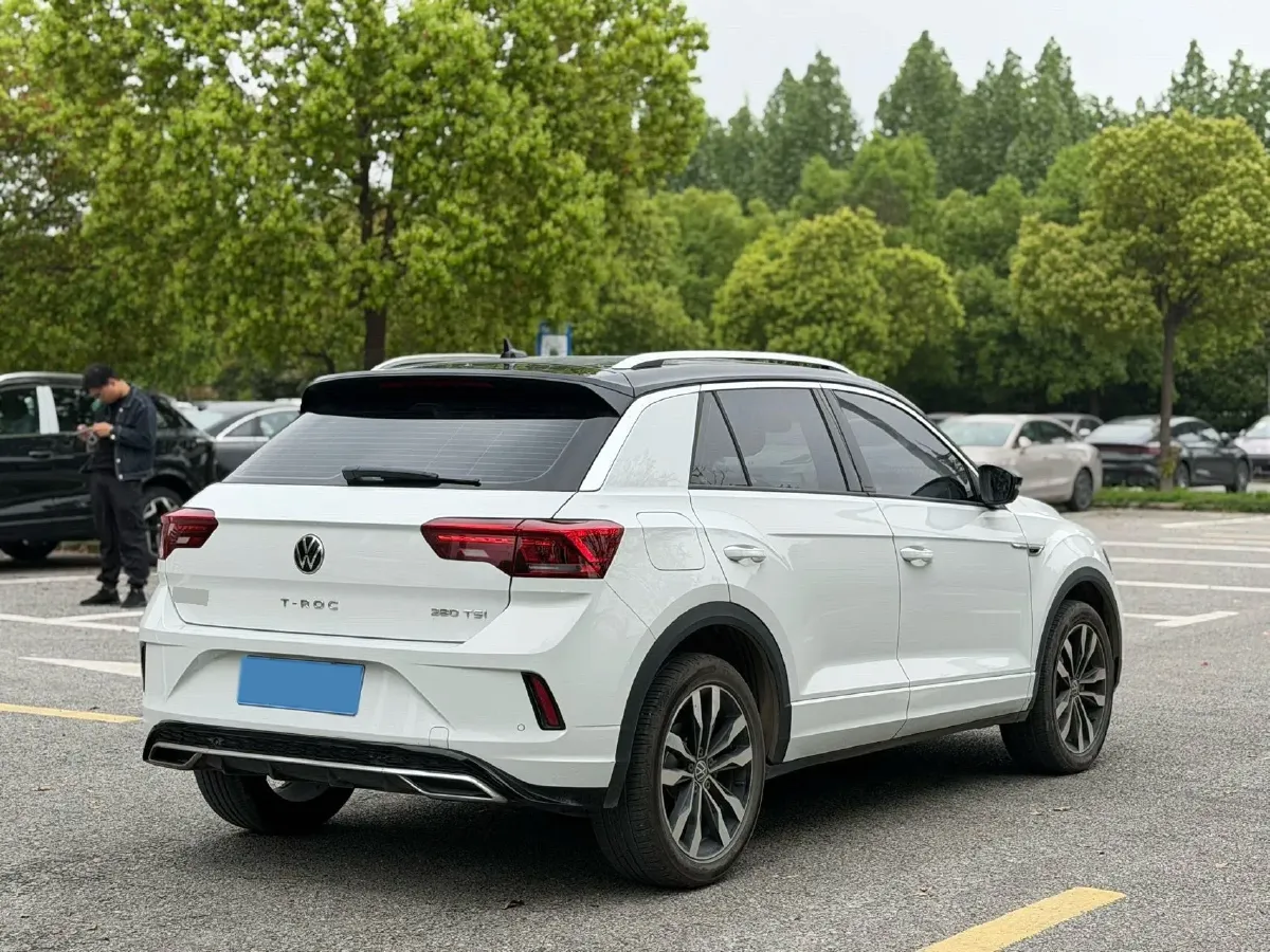 2022 Volkswagen T-Roc 1.4T 150HP L4 7DCT,autocango,china used car exporter,china ev exporter,chinese used car exporter,chinese used ev exporter