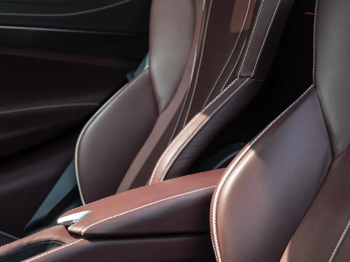 2019 McLaren 720S 4.0T 720HP V8 7DCT,autocango,china used car exporter,china ev exporter,chinese used car exporter,chinese used ev exporter