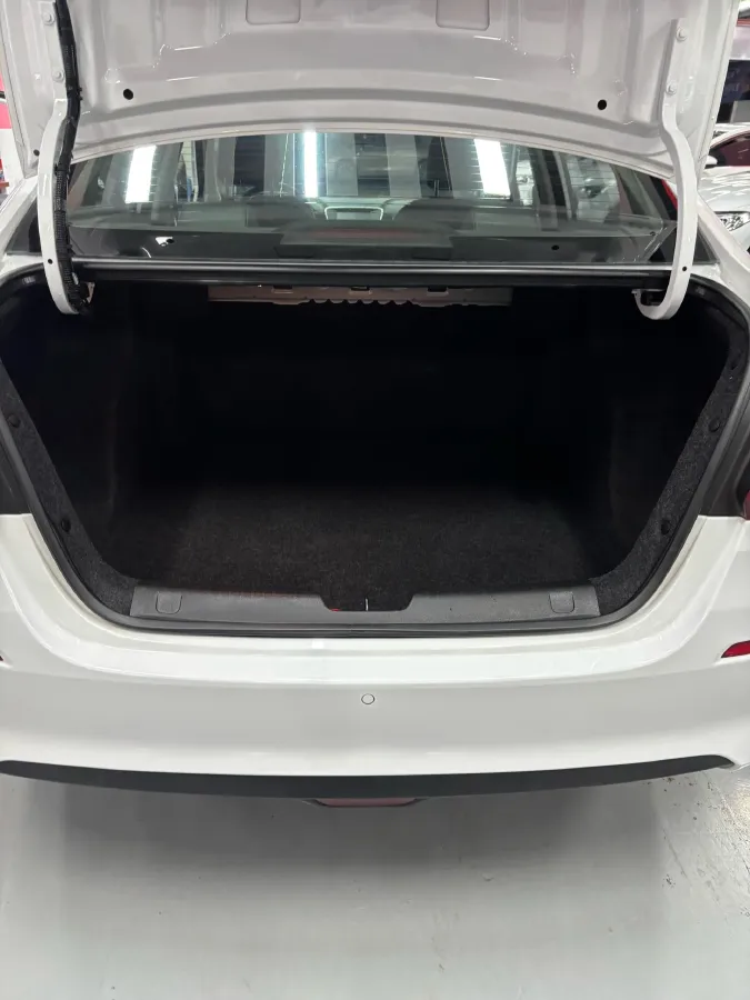 2019 Chevrolet Cavalier 1.5L 113HP L4 6AT,autocango,china used car exporter,china ev exporter,chinese used car exporter,chinese used ev exporter