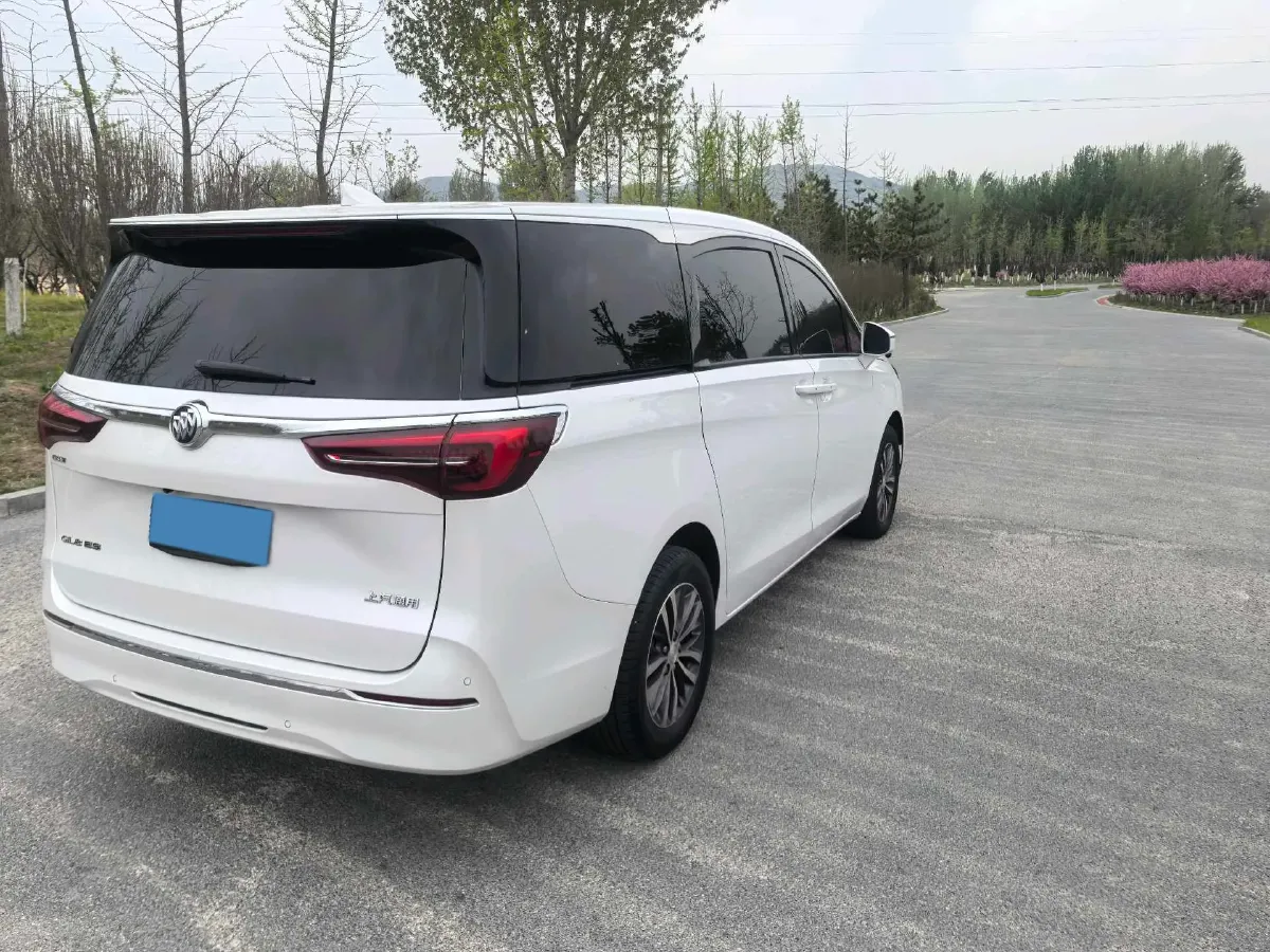 2022 Buick GL8 2.0T 237HP L4 9AT,autocango,china used car exporter,china ev exporter,chinese used car exporter,chinese used ev exporter