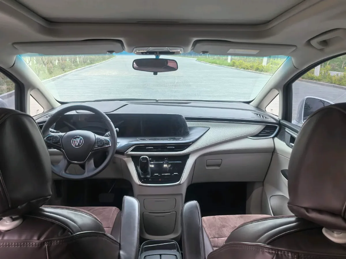 2022 Buick GL8 2.0T 237HP L4 9AT,autocango,china used car exporter,china ev exporter,chinese used car exporter,chinese used ev exporter