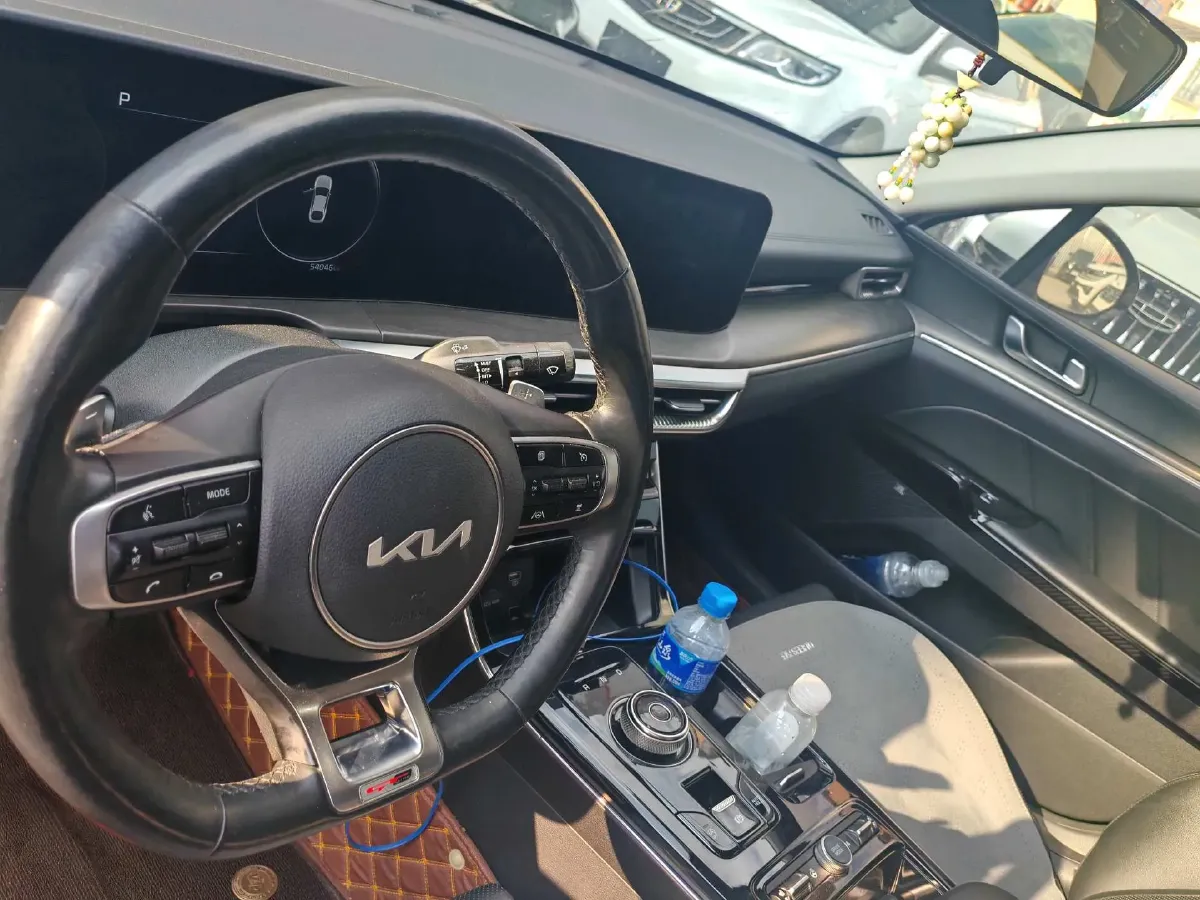 2021 Toyota Camry 2.0L 178HP L4 CVT,autocango,china used car exporter,china ev exporter,chinese used car exporter,chinese used ev exporter