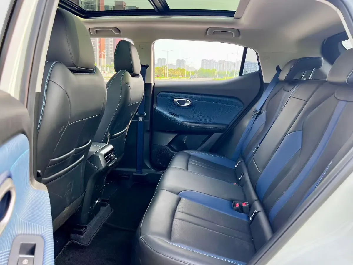 2023 GAC Trumpchi GS3 1.5T 177HP L4 7DCT,autocango,china used car exporter,china ev exporter,chinese used car exporter,chinese used ev exporter