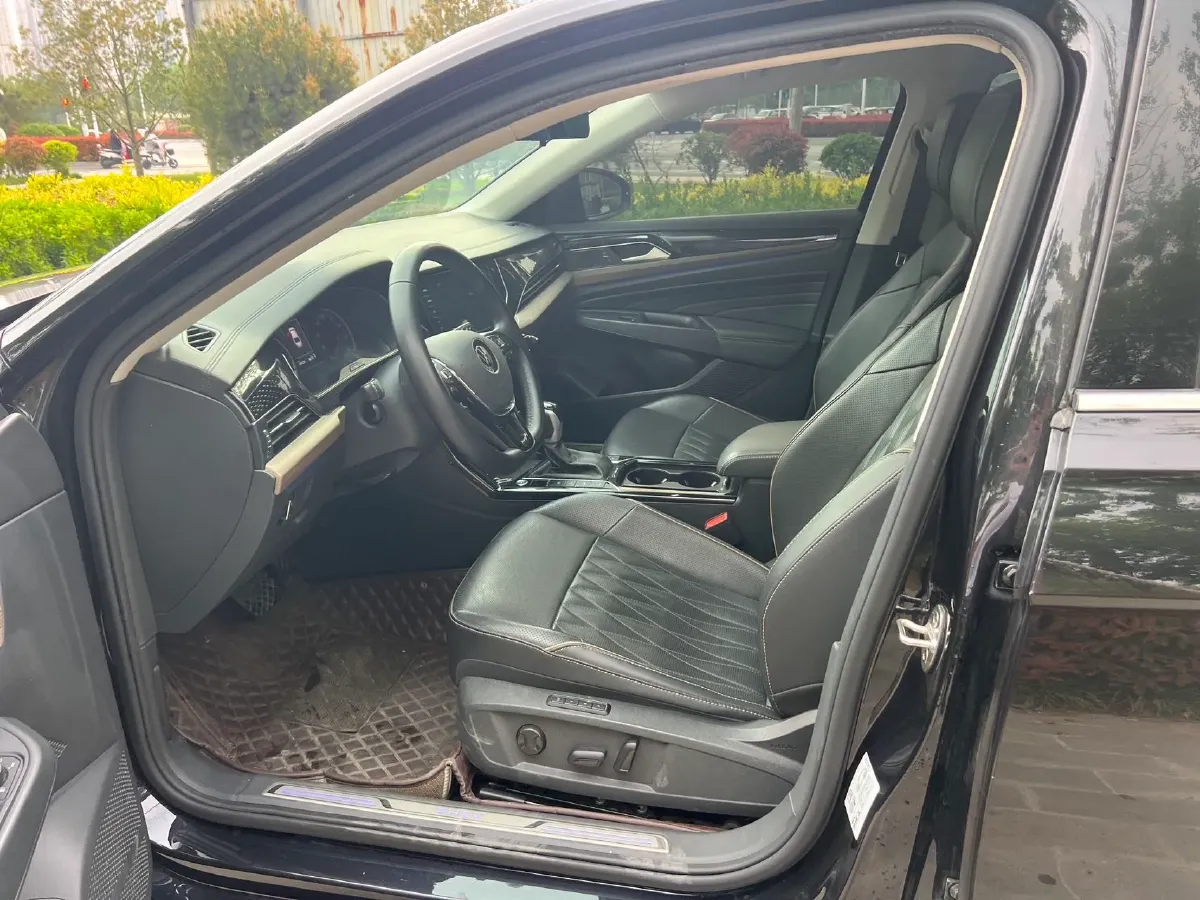 2021 Volkswagen Passat 1.4T 150HP L4 7DCT,autocango,china used car exporter,china ev exporter,chinese used car exporter,chinese used ev exporter