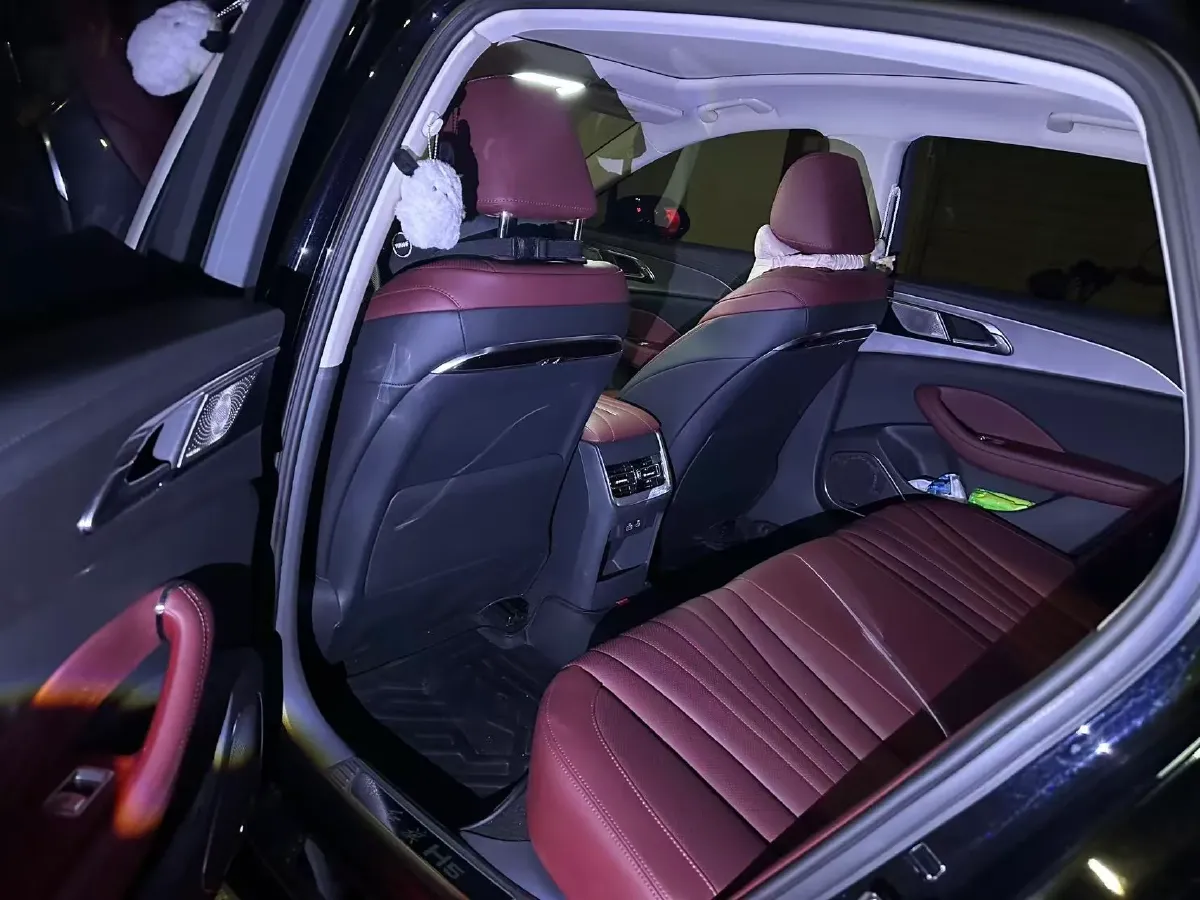 2024 HongQi H5 1.5T 169HP L4 7DCT,autocango,china used car exporter,china ev exporter,chinese used car exporter,chinese used ev exporter