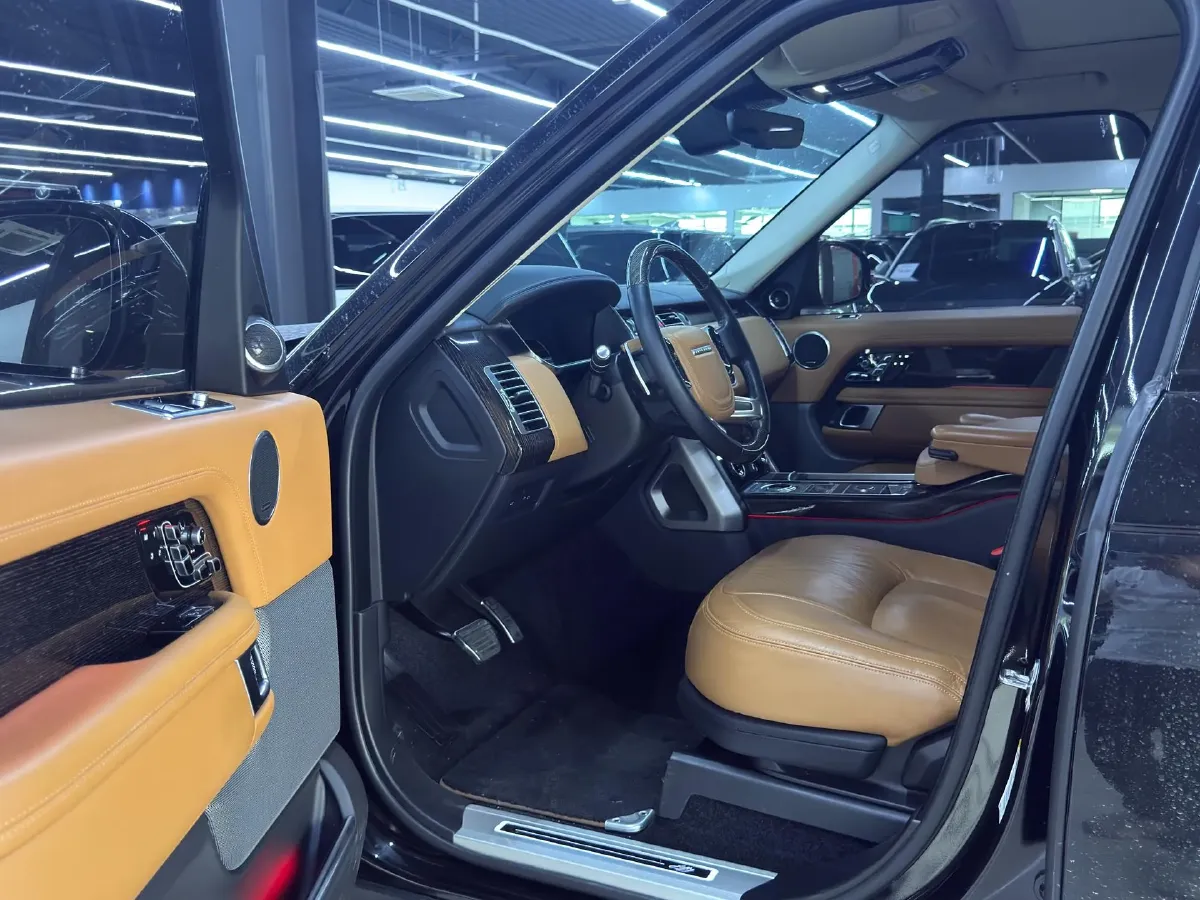 2021 Land Rover Range Rover 3.0T 400HP L6 8AT,autocango,china used car exporter,china ev exporter,chinese used car exporter,chinese used ev exporter