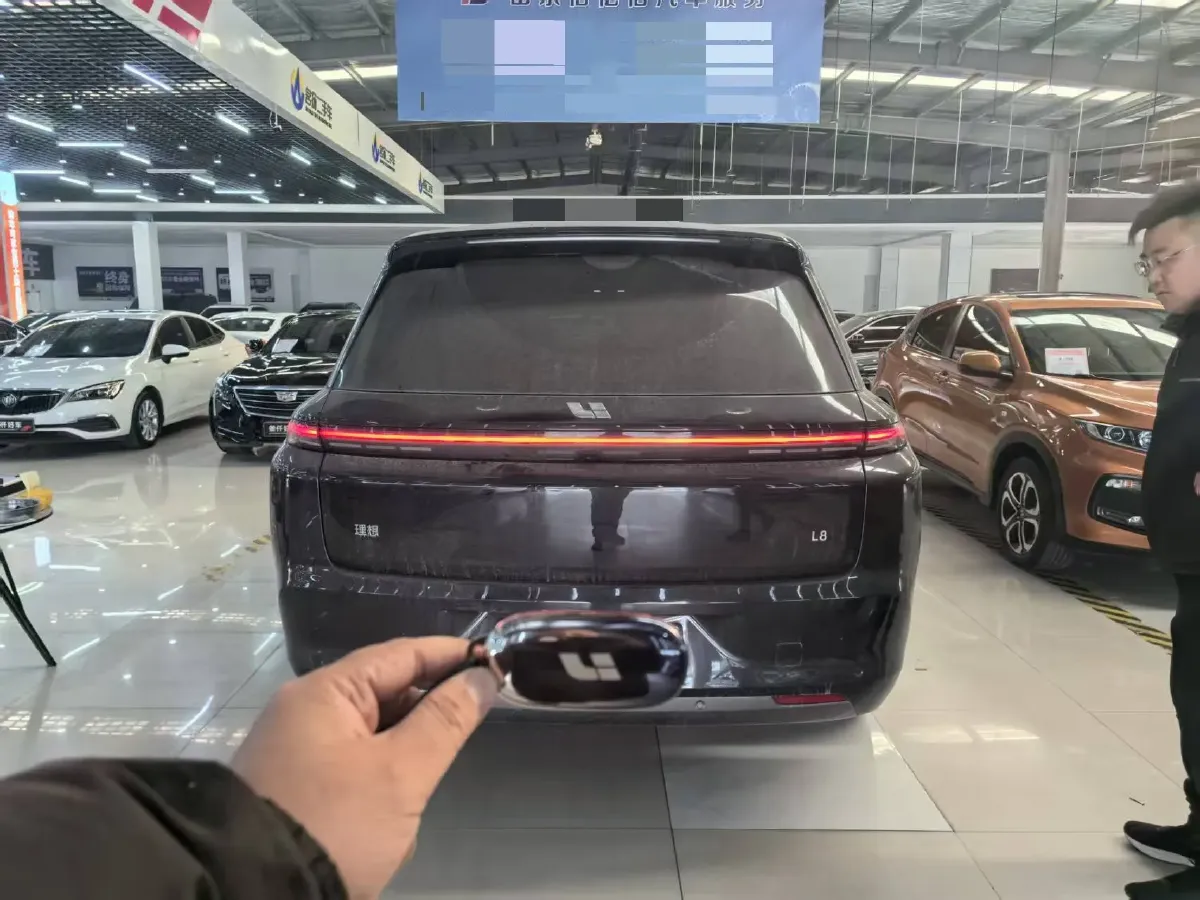 2024 Toyota Granvia 2.5L 189HP L4 E-CVT Hybrid,autocango,china used car exporter,china ev exporter,chinese used car exporter,chinese used ev exporter