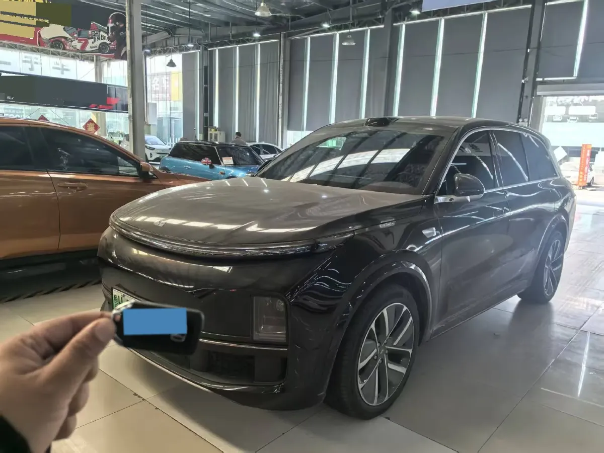 2024 Toyota Granvia 2.5L 189HP L4 E-CVT Hybrid,autocango,china used car exporter,china ev exporter,chinese used car exporter,chinese used ev exporter