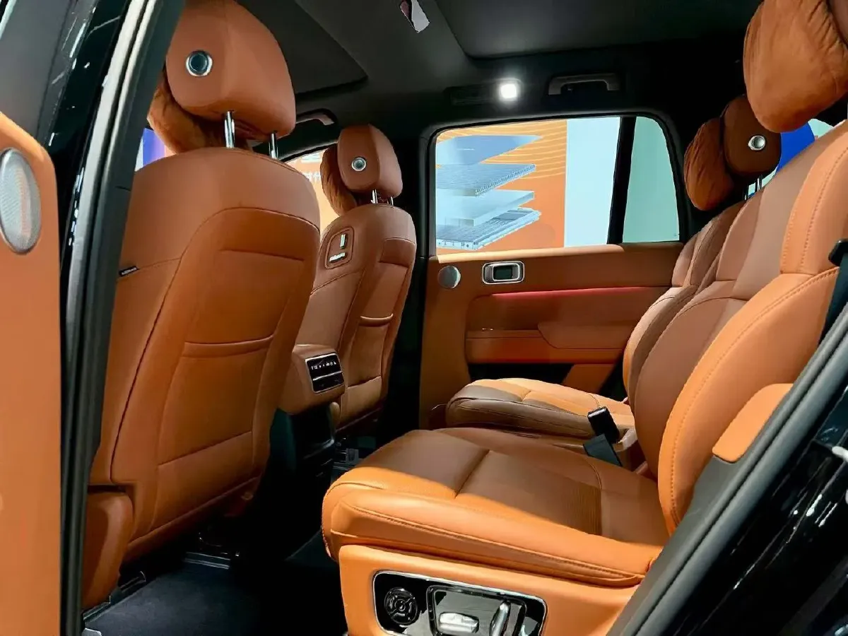 2023 Li L7 Range Extended 154HP REEV 40.9KWH,autocango,china used car exporter,china ev exporter,chinese used car exporter,chinese used ev exporter