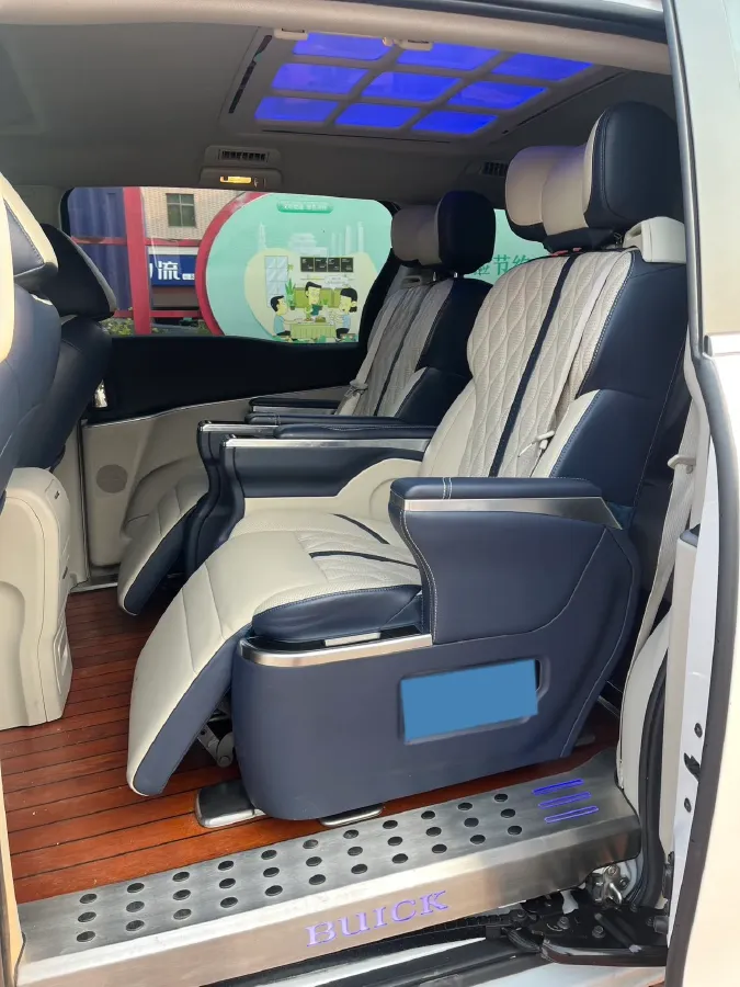 2021 Buick GL8 2.0T 237HP L4 9AT,autocango,china used car exporter,china ev exporter,chinese used car exporter,chinese used ev exporter