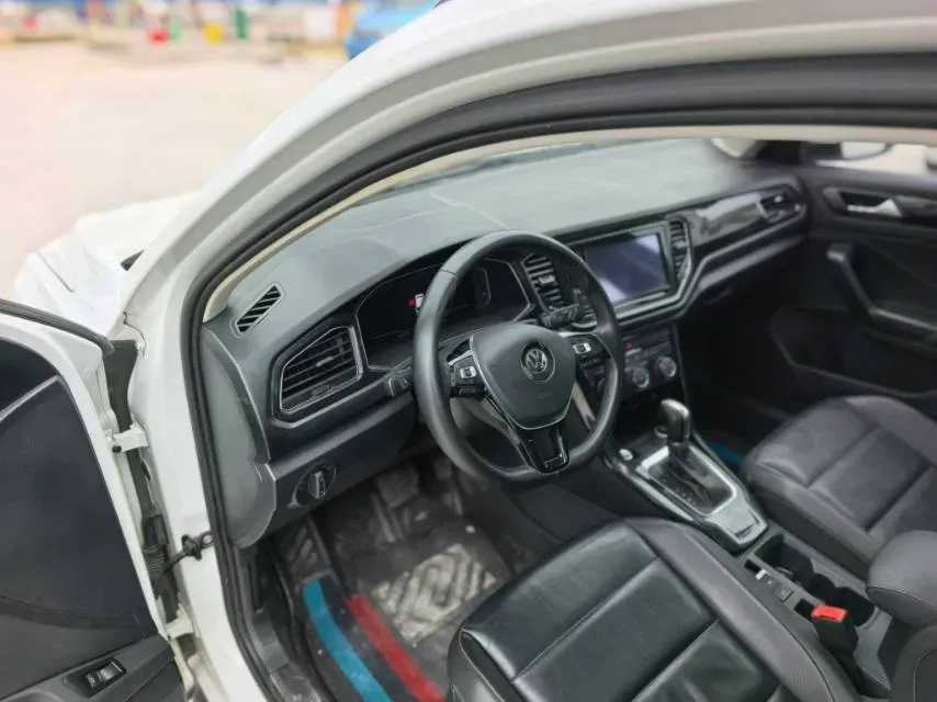 2019 Volkswagen T-Roc 1.4T 150HP L4 7DCT,autocango,china used car exporter,china ev exporter,chinese used car exporter,chinese used ev exporter