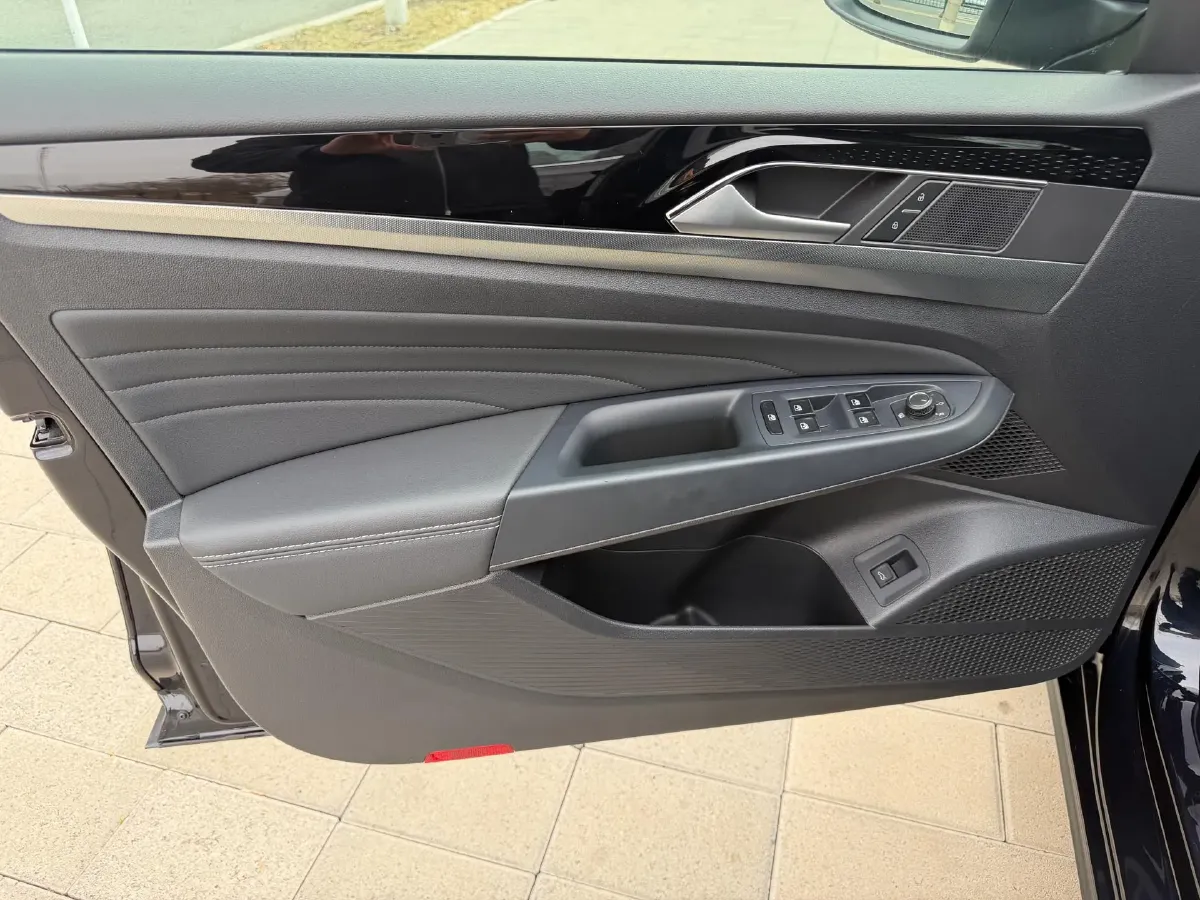 2022 Volkswagen Lamando 1.4T 150HP L4 7DCT,autocango,china used car exporter,china ev exporter,chinese used car exporter,chinese used ev exporter