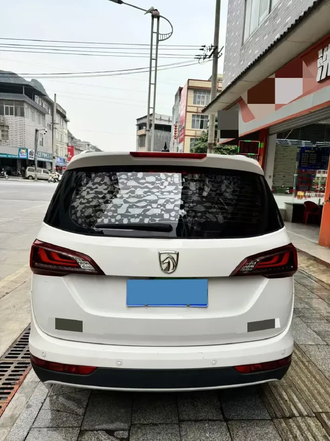 2019 BaoJun 730 1.5T 151HP L4 CVT,autocango,china used car exporter,china ev exporter,chinese used car exporter,chinese used ev exporter