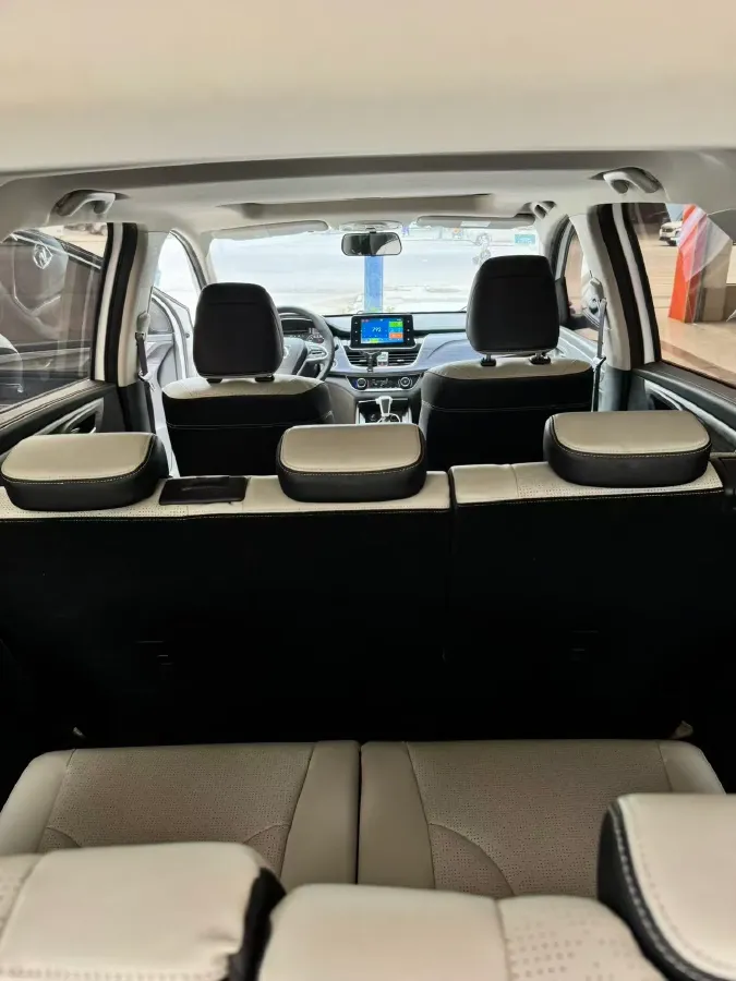 2019 BaoJun 730 1.5T 151HP L4 CVT,autocango,china used car exporter,china ev exporter,chinese used car exporter,chinese used ev exporter