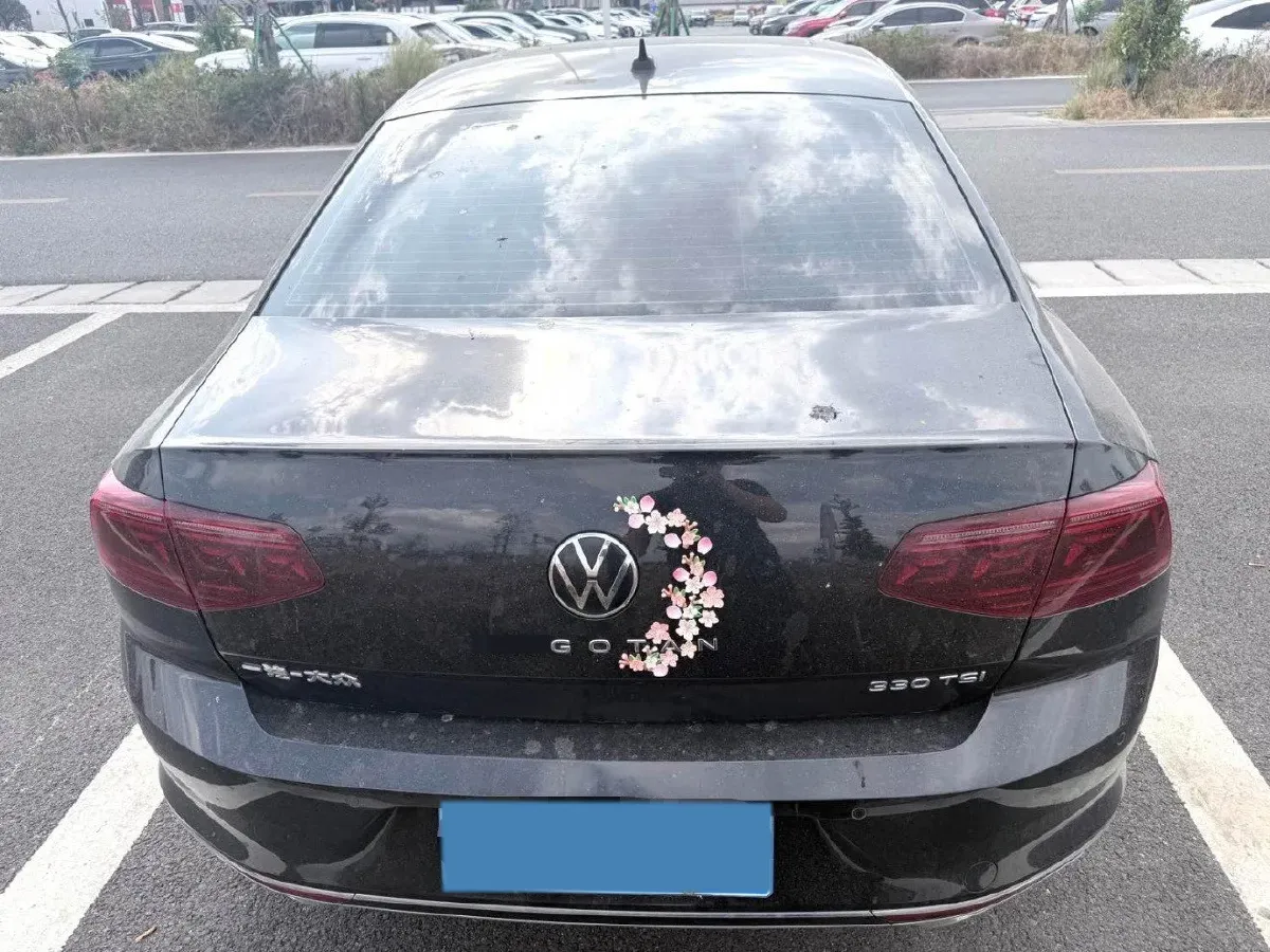 2023 Volkswagen Magotan 2.0T 186HP L4 7DCT,autocango,china used car exporter,china ev exporter,chinese used car exporter,chinese used ev exporter