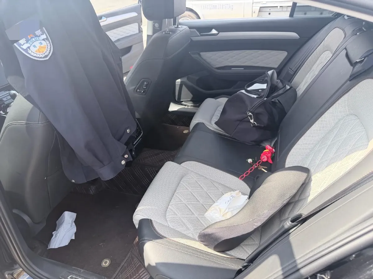 2023 Volkswagen Magotan 2.0T 186HP L4 7DCT,autocango,china used car exporter,china ev exporter,chinese used car exporter,chinese used ev exporter