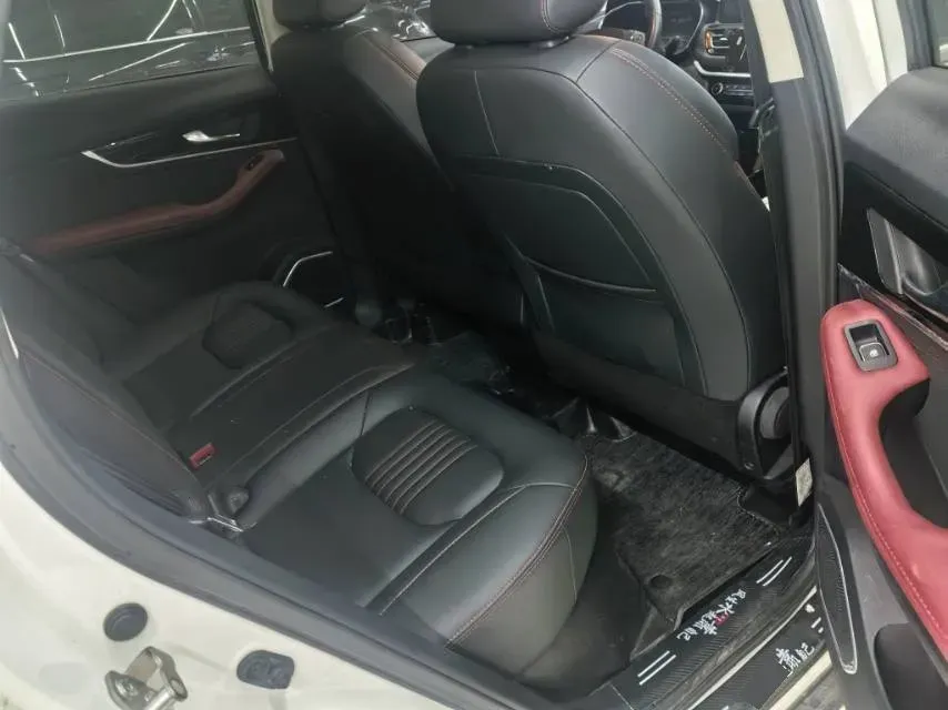 2019 Bestune T33 1.6L 114HP L4 6AT,autocango,china used car exporter,china ev exporter,chinese used car exporter,chinese used ev exporter