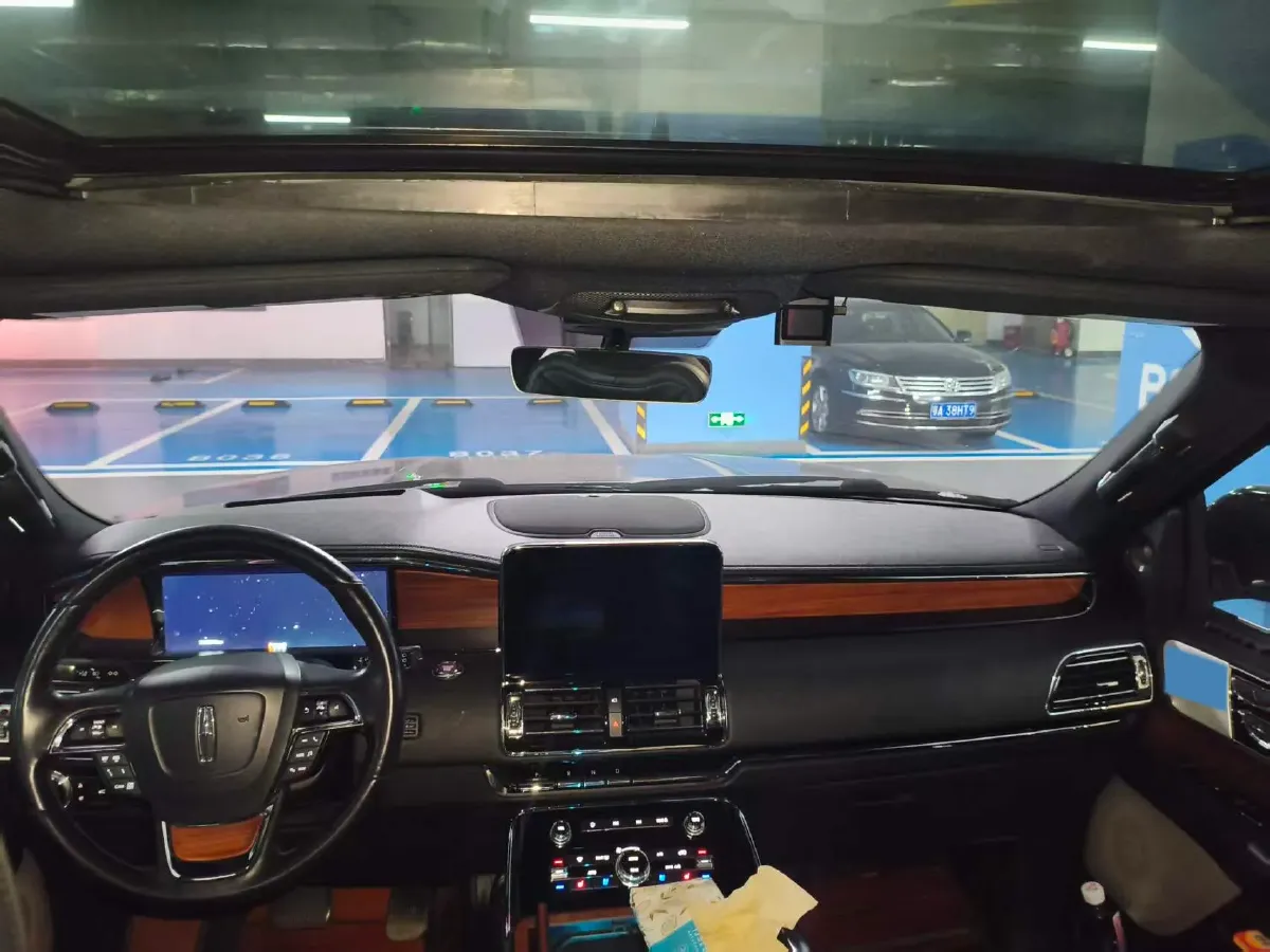 2019 Lincoln Navigator 3.5T 388HP V6 10AT,autocango,china used car exporter,china ev exporter,chinese used car exporter,chinese used ev exporter