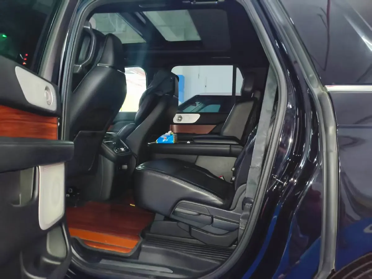 2019 Lincoln Navigator 3.5T 388HP V6 10AT,autocango,china used car exporter,china ev exporter,chinese used car exporter,chinese used ev exporter