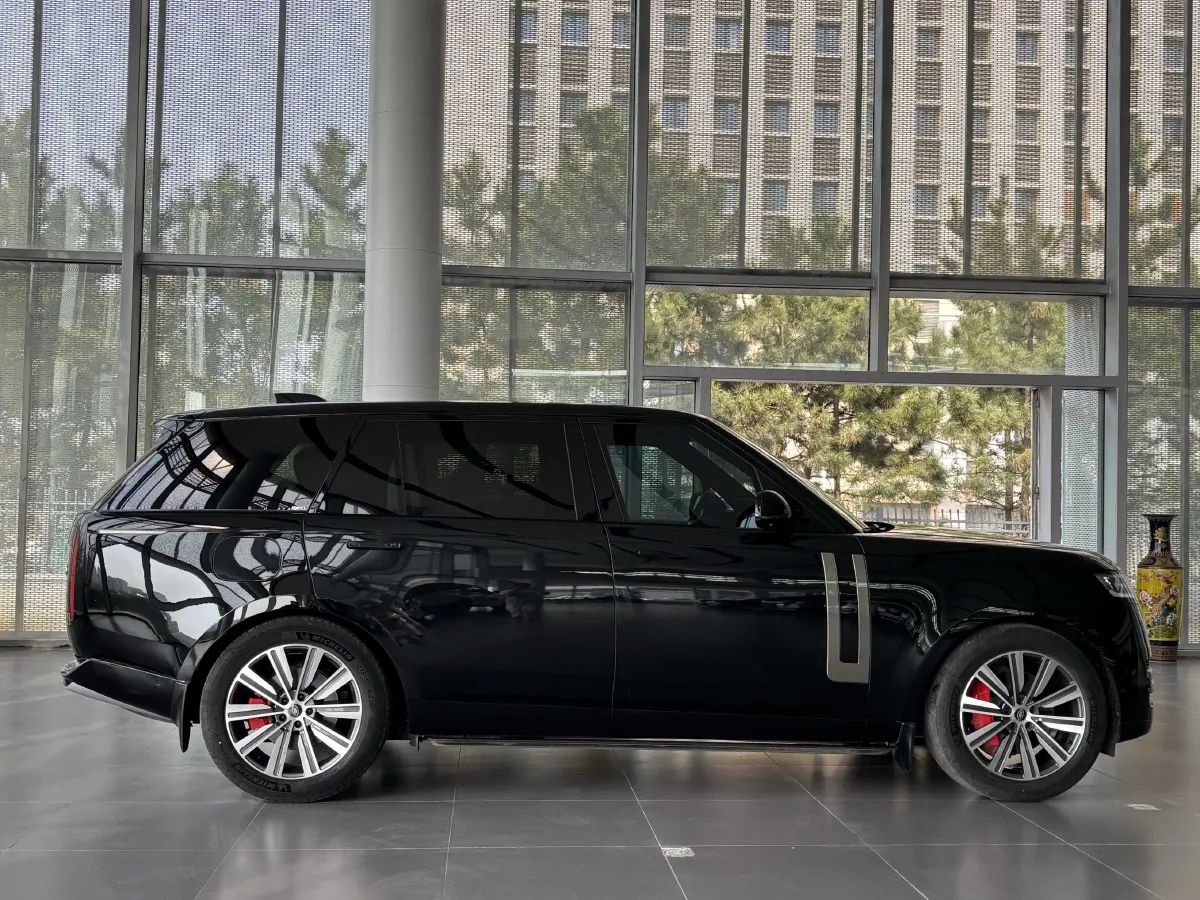 2023 Land Rover Range Rover 3.0T 400HP L6 8AT,autocango,china used car exporter,china ev exporter,chinese used car exporter,chinese used ev exporter