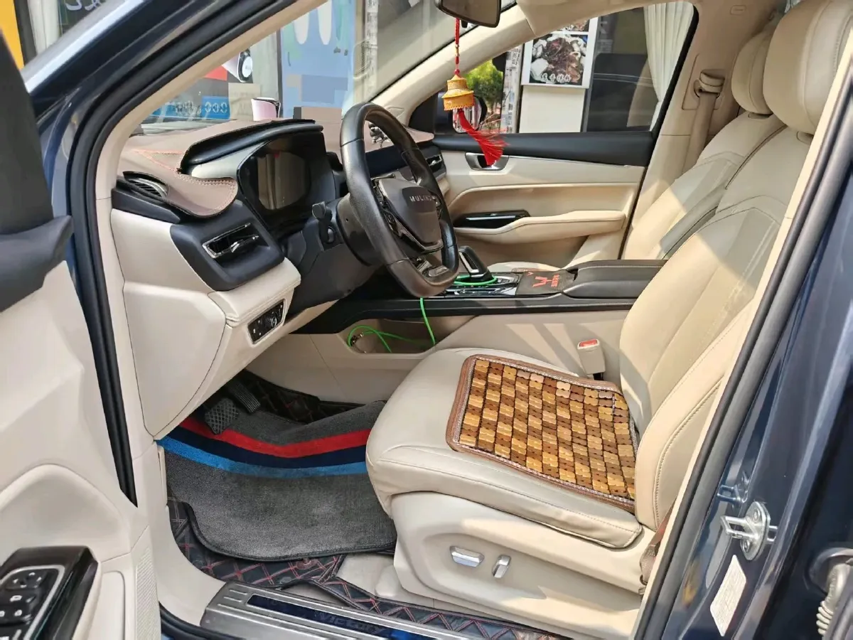 2019 BaoJun 730 1.5T 151HP L4 CVT,autocango,china used car exporter,china ev exporter,chinese used car exporter,chinese used ev exporter