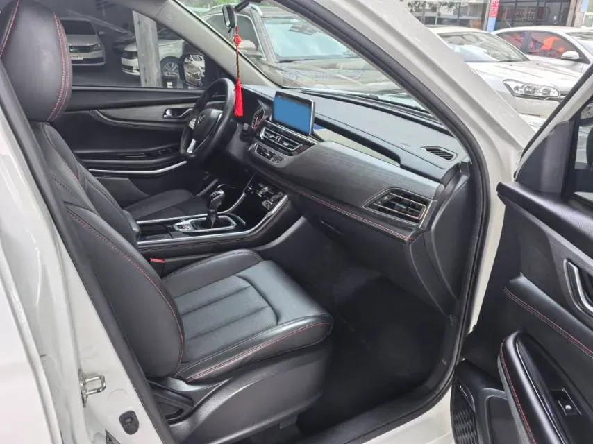 2021 ChangAn CS75 1.5T 178HP L4 6MT,autocango,china used car exporter,china ev exporter,chinese used car exporter,chinese used ev exporter