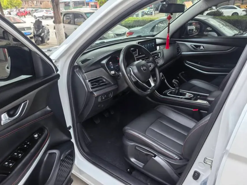 2021 ChangAn CS75 1.5T 178HP L4 6MT,autocango,china used car exporter,china ev exporter,chinese used car exporter,chinese used ev exporter