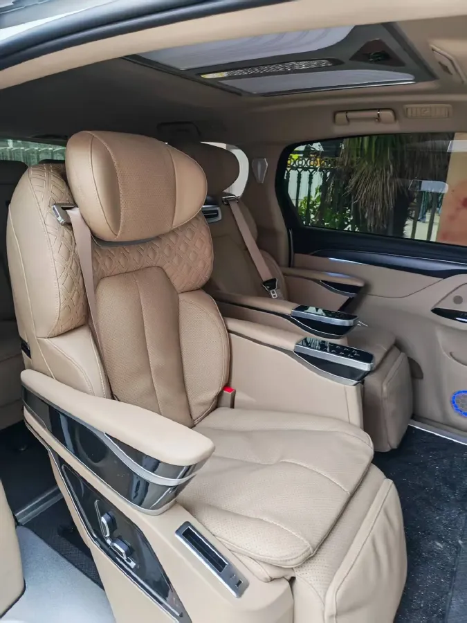 2025 Buick GL8 2.0T 237HP L4 9AT,autocango,china used car exporter,china ev exporter,chinese used car exporter,chinese used ev exporter