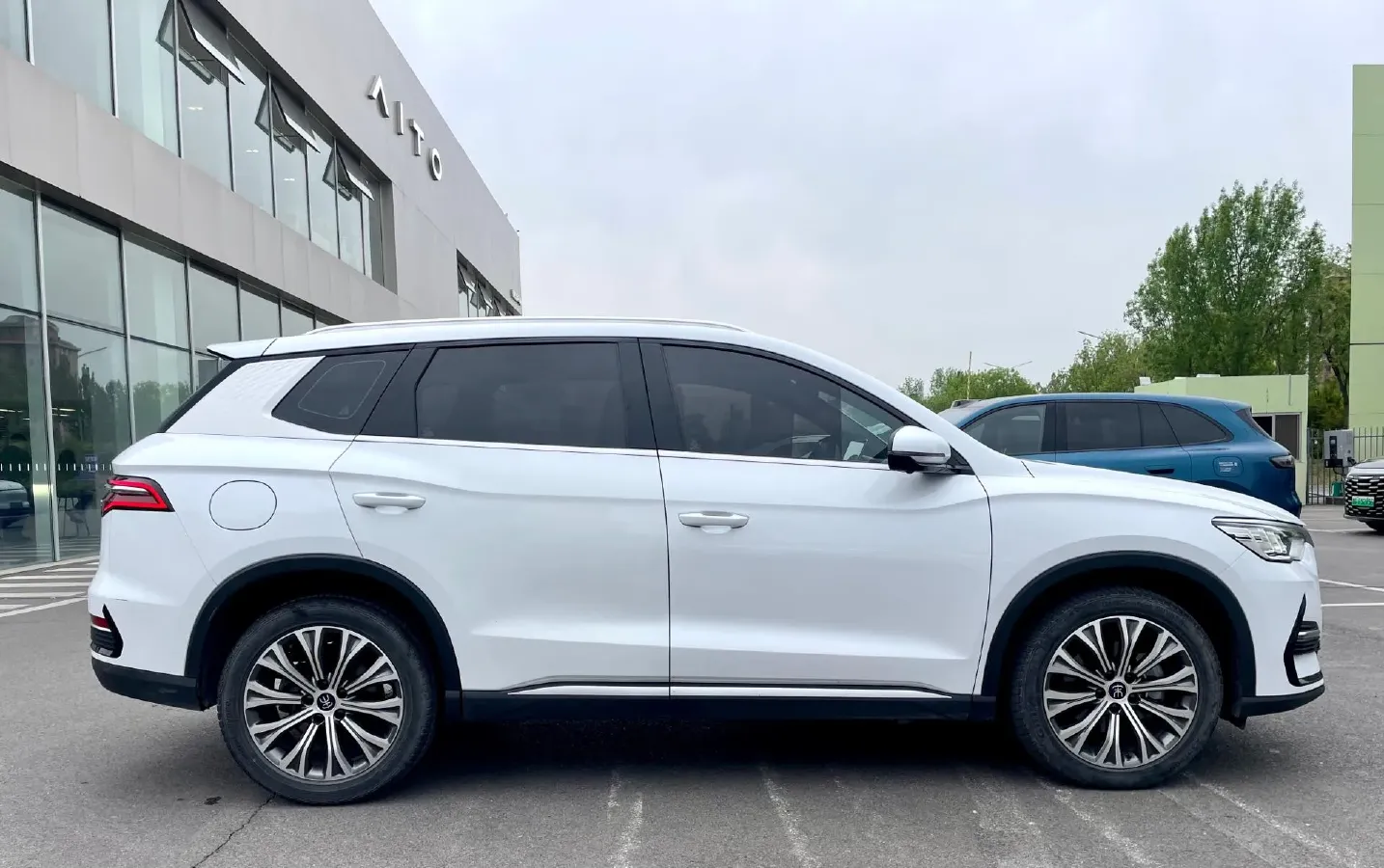 2022 Geely JiaJi 1.5T 177HP L3 7DCT PHEV 15.5KWH,autocango,china used car exporter,china ev exporter,chinese used car exporter,chinese used ev exporter