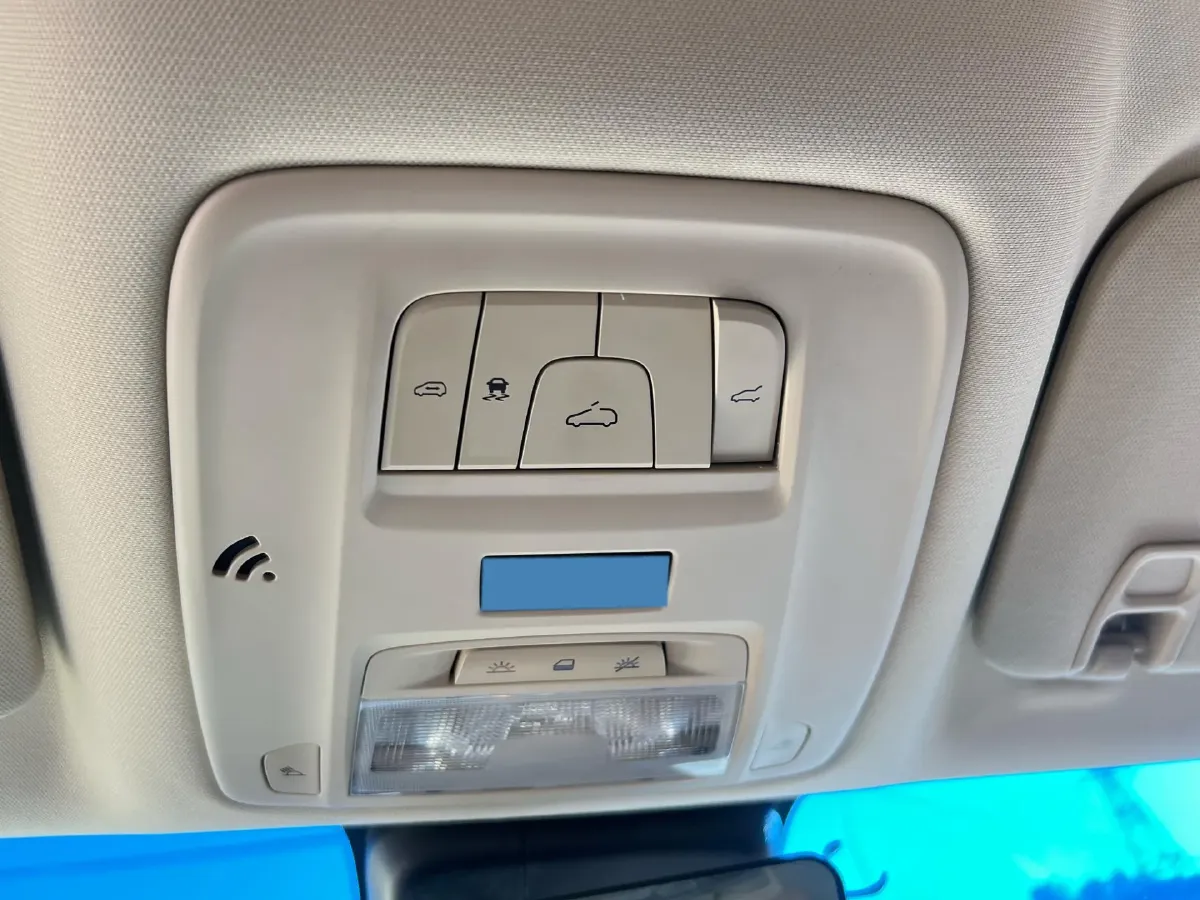 2022 Buick GL8 2.0T 237HP L4 9AT,autocango,china used car exporter,china ev exporter,chinese used car exporter,chinese used ev exporter