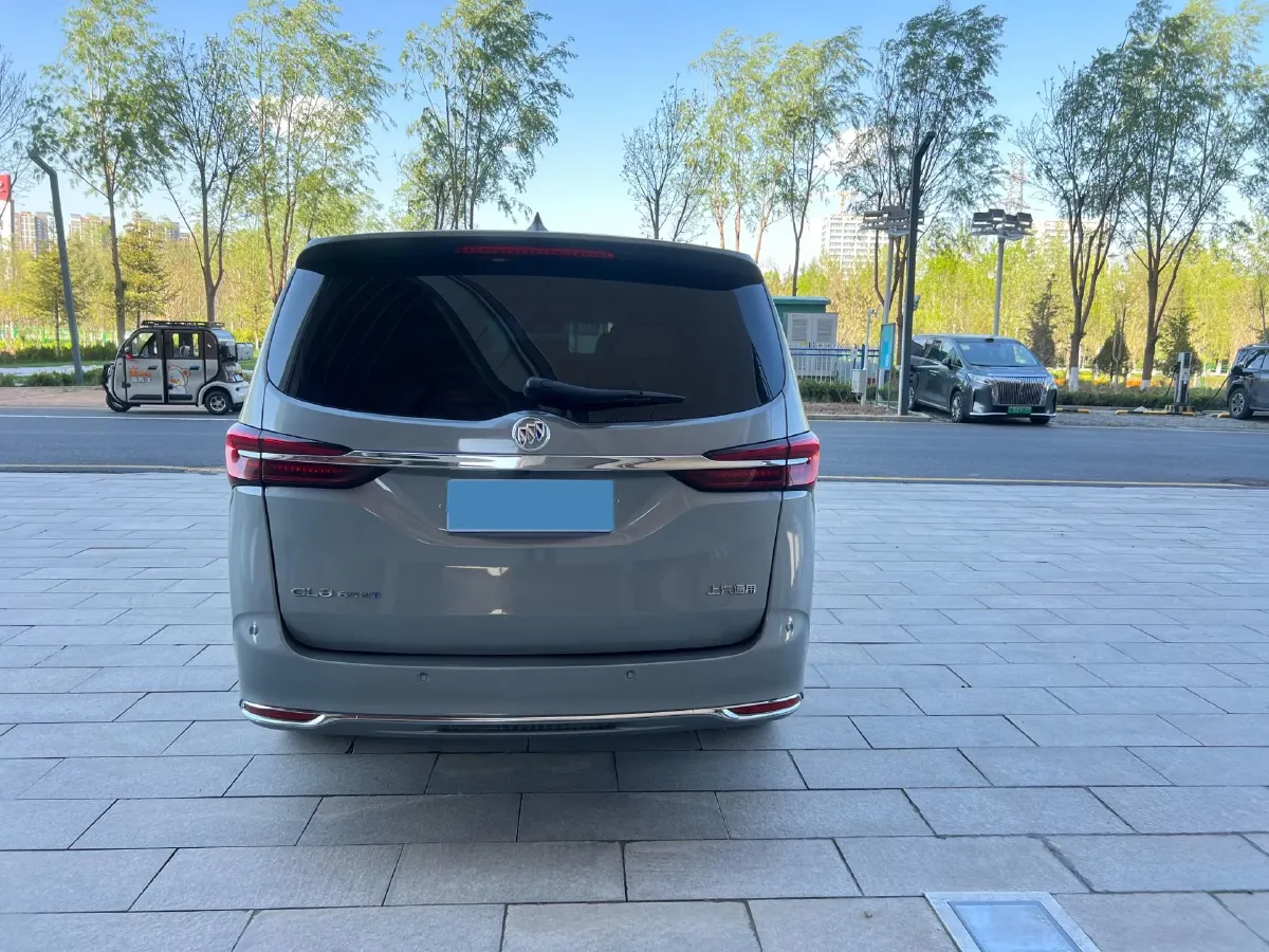 2022 Buick GL8 2.0T 237HP L4 9AT,autocango,china used car exporter,china ev exporter,chinese used car exporter,chinese used ev exporter