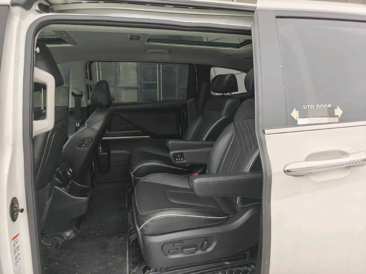 2021 Hyundai Custo 2.0T 236HP L4 8AT,autocango,china used car exporter,china ev exporter,chinese used car exporter,chinese used ev exporter