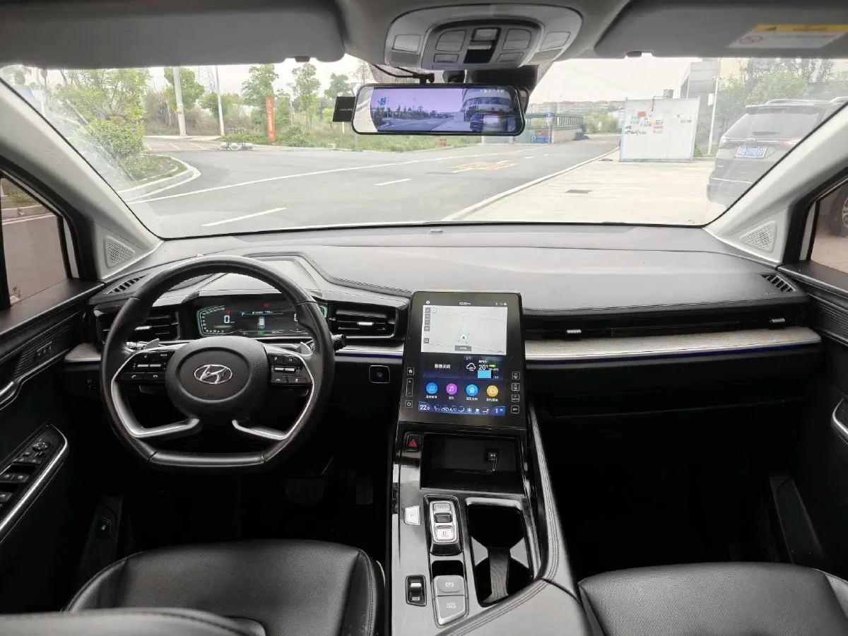 2021 Hyundai Custo 2.0T 236HP L4 8AT,autocango,china used car exporter,china ev exporter,chinese used car exporter,chinese used ev exporter