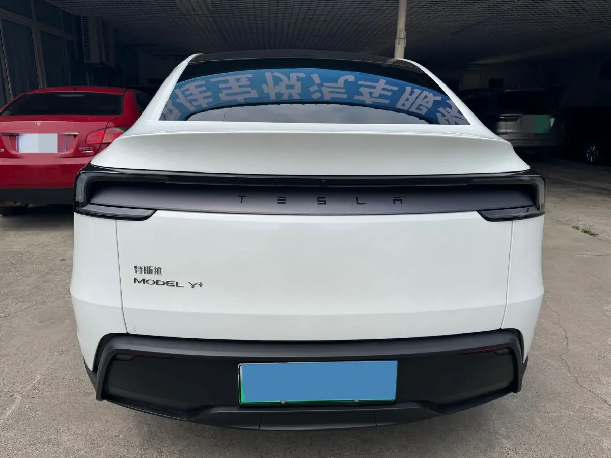 2025 Tesla Model Y BEV 78.4KWH,autocango,china used car exporter,china ev exporter,chinese used car exporter,chinese used ev exporter