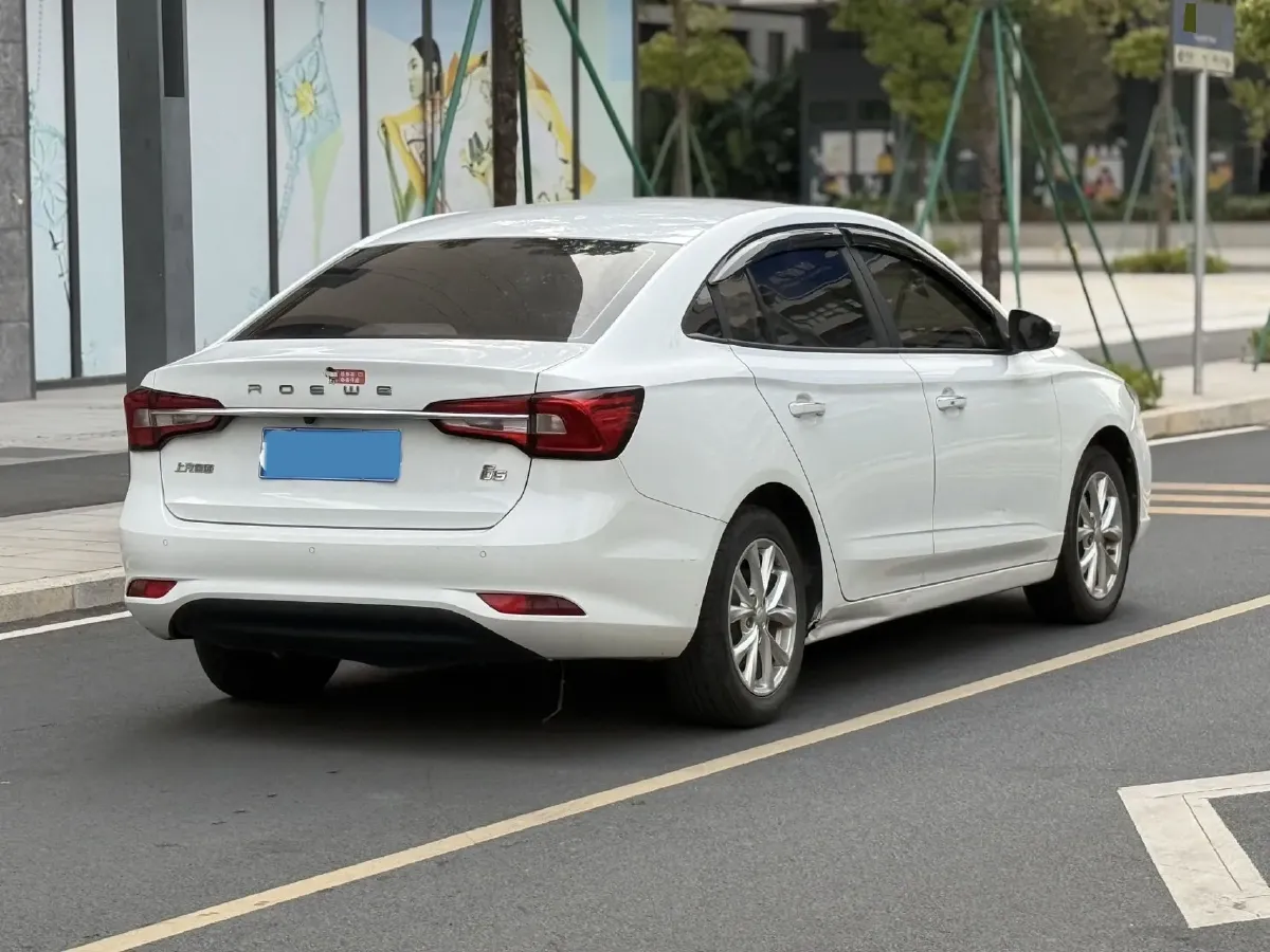 2019 Roewe i5 1.5L 120HP L4 CVT,autocango,china used car exporter,china ev exporter,chinese used car exporter,chinese used ev exporter