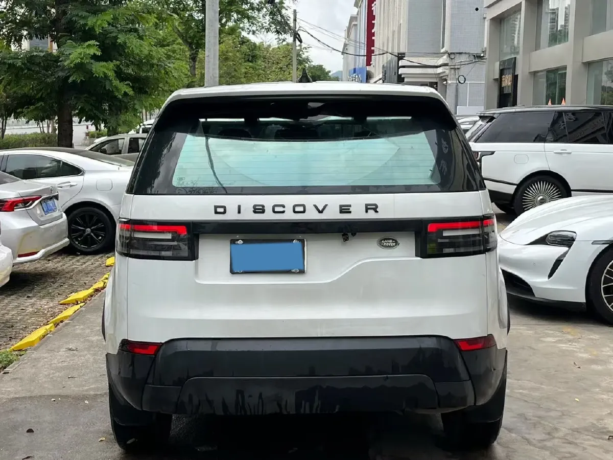 2018 Land Rover Discovery 2.0T 300HP L4 8AT,autocango,china used car exporter,china ev exporter,chinese used car exporter,chinese used ev exporter